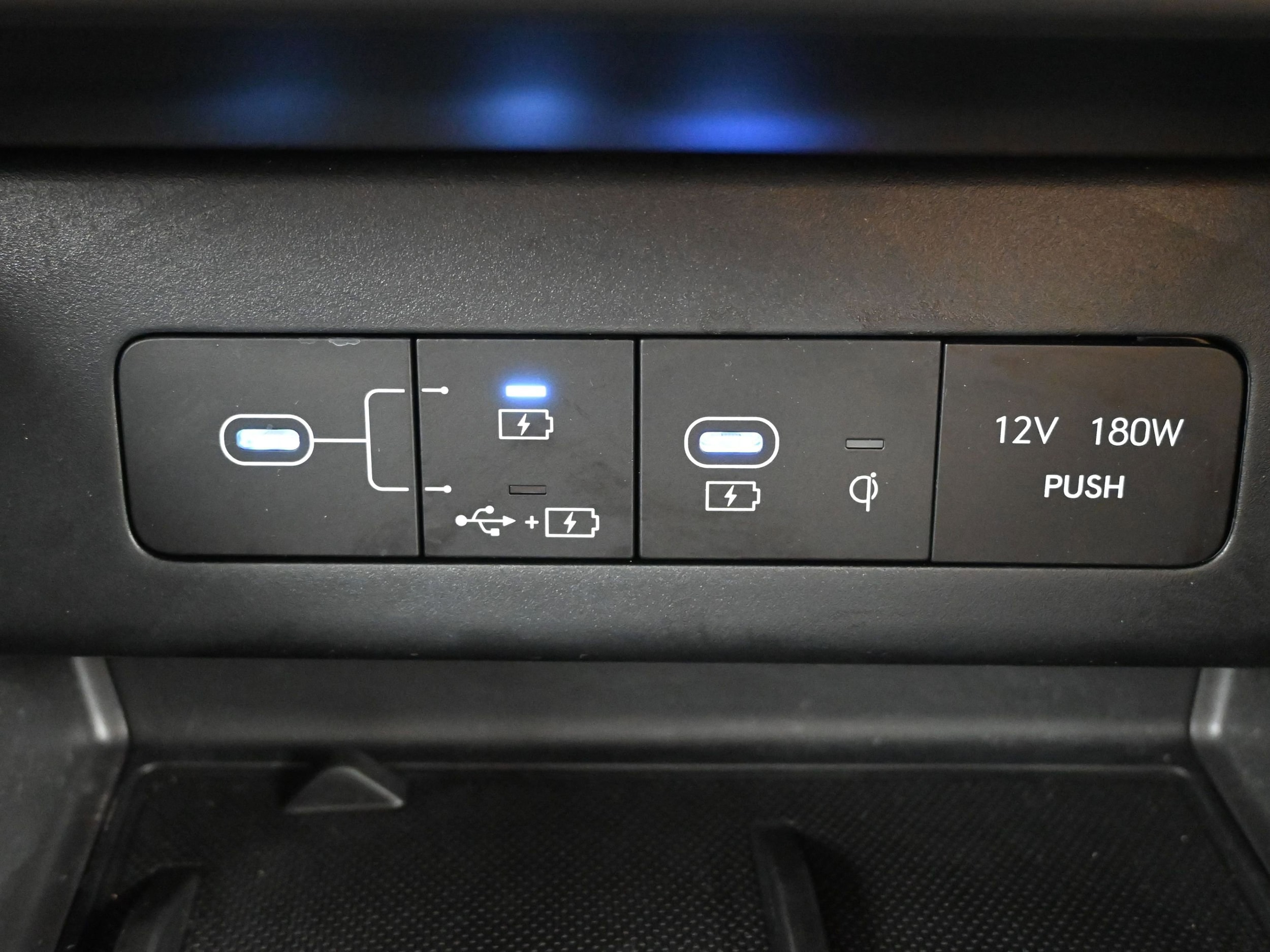 2025 Hyundai Sonata Hybrid Limited - Photo 18