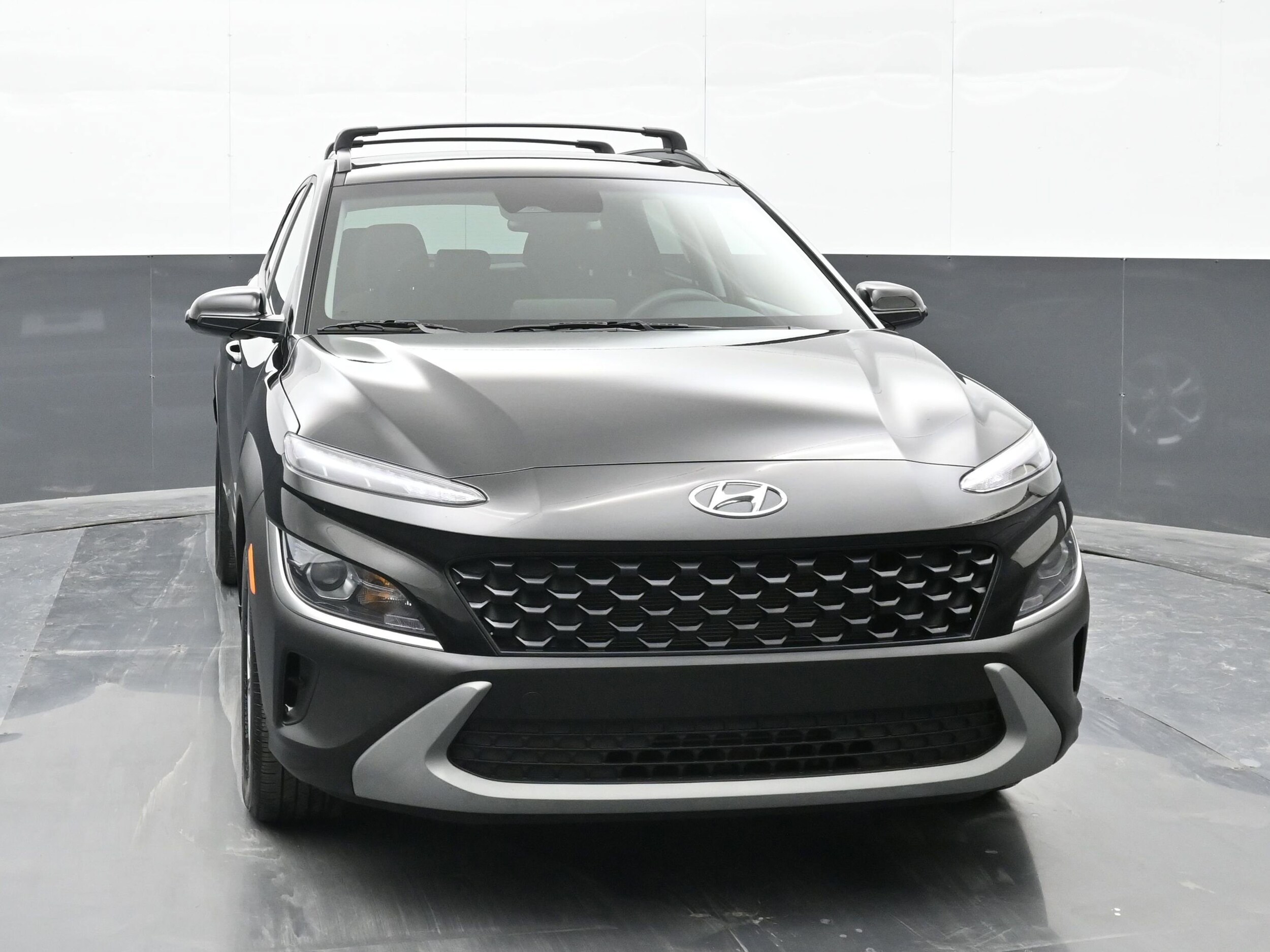 2023 Hyundai Kona SEL photo 2