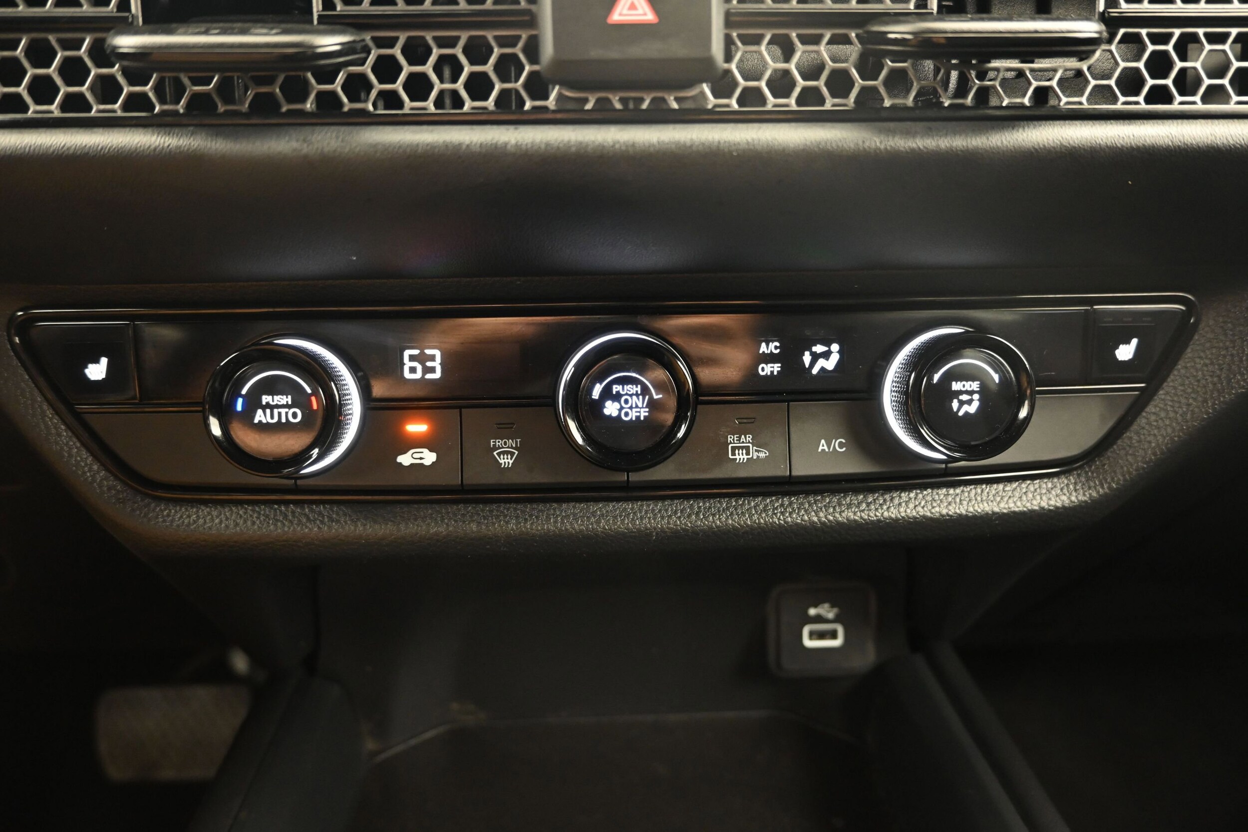 2025 Honda HR-V Sport - Photo 17