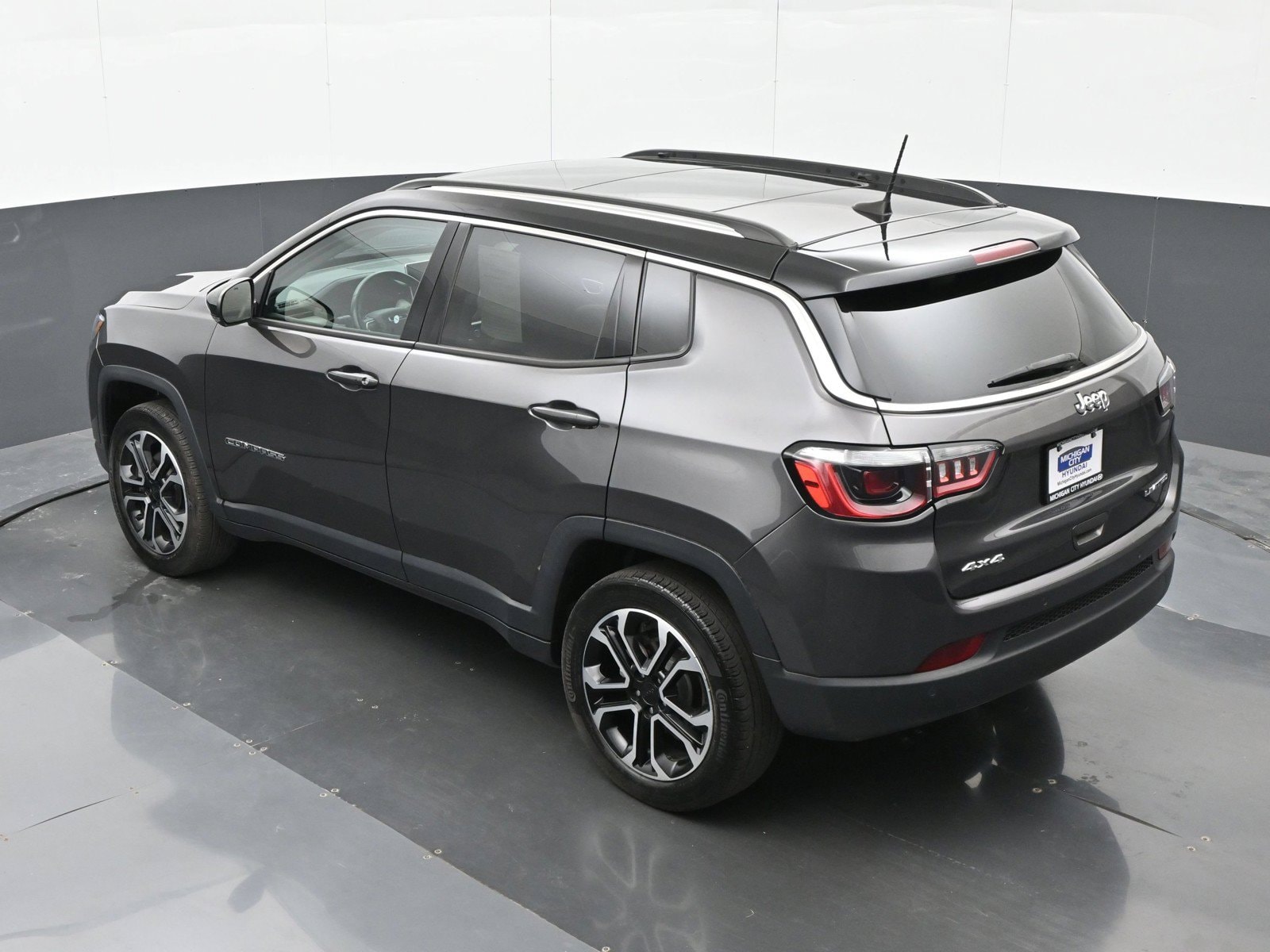 2022 Jeep Compass Limited - Photo 30
