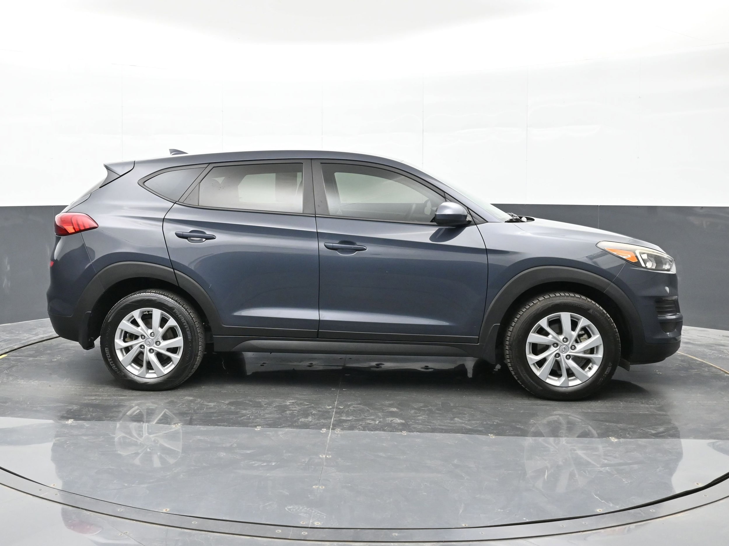 2020 Hyundai Tucson SE - Photo 9