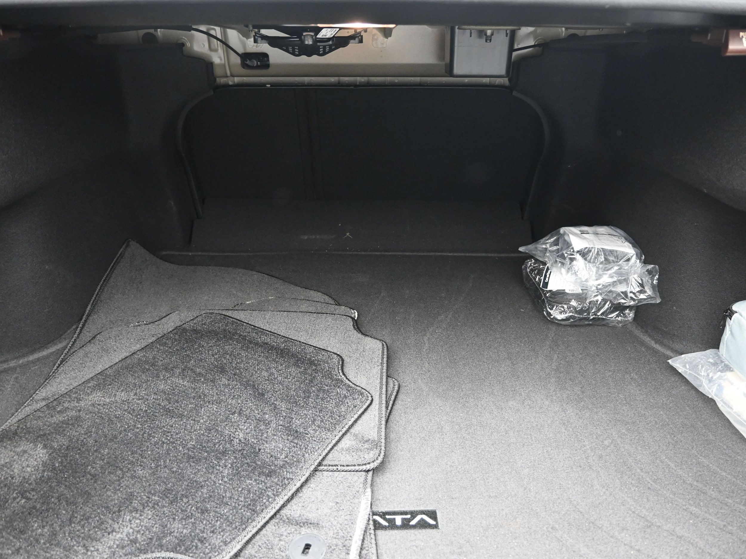 2025 Hyundai Sonata Hybrid Limited - Photo 23
