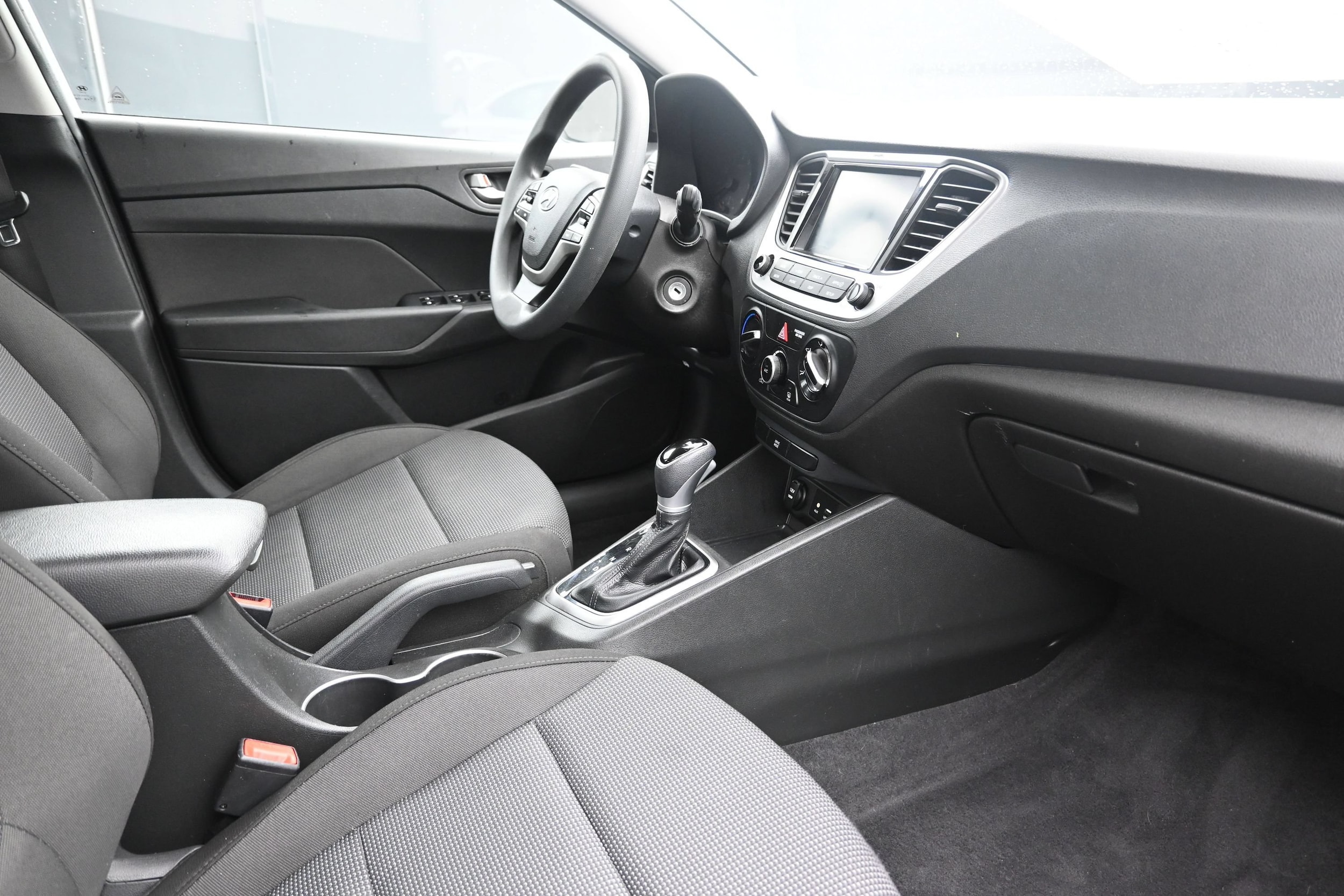 2022 Hyundai Accent SEL - Photo 26
