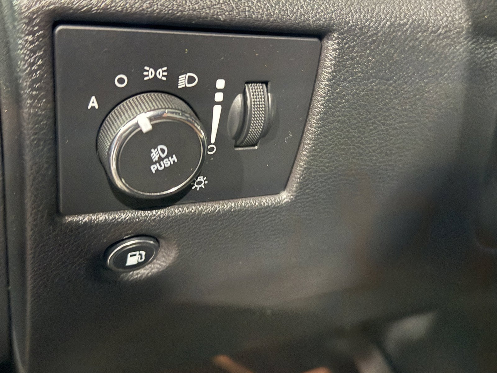 2020 Jeep Grand Cherokee Limited - Photo 21