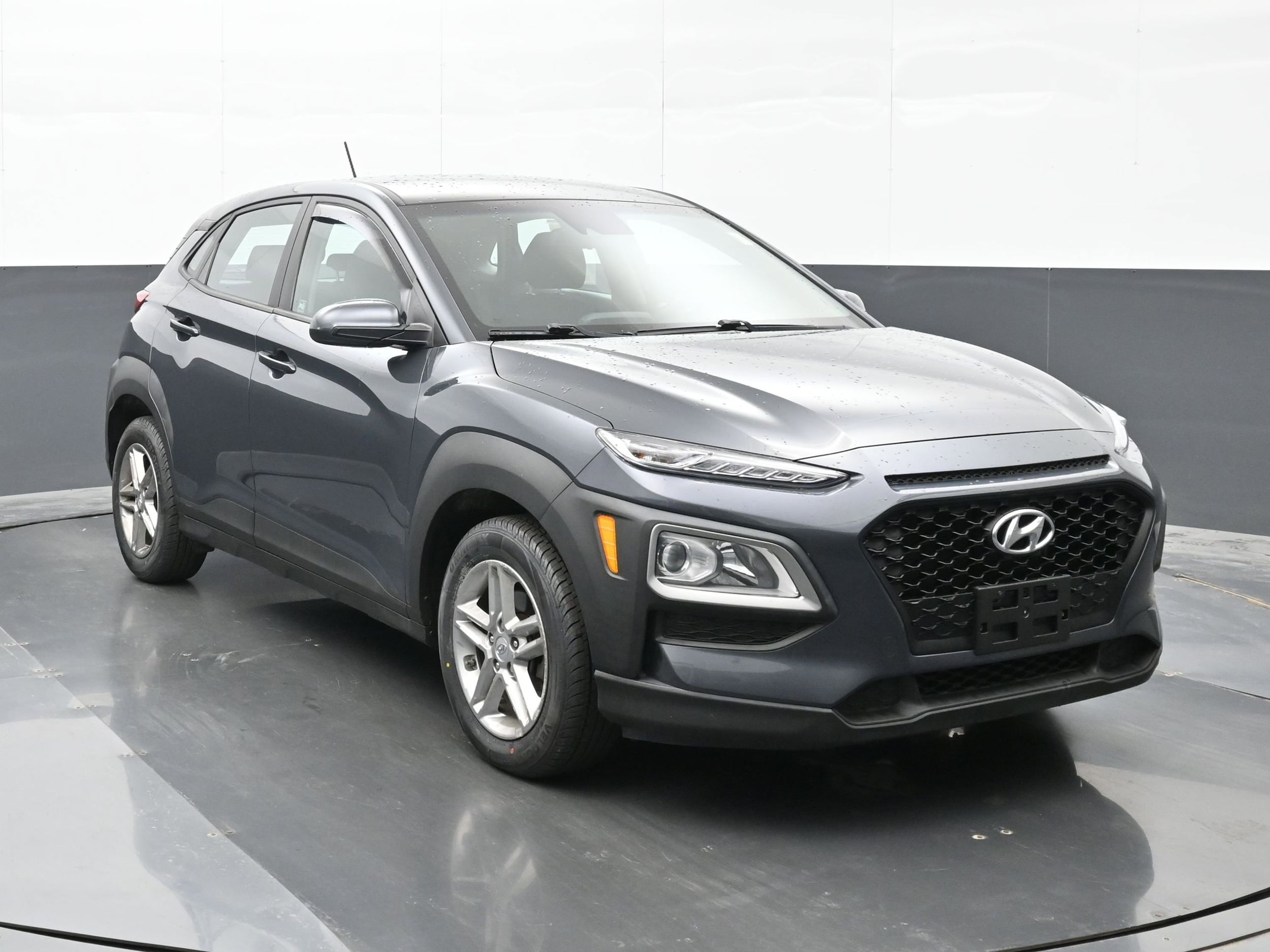 Certified 2021 Hyundai Kona SE with VIN KM8K12AA0MU653706 for sale in Michigan City, IN
