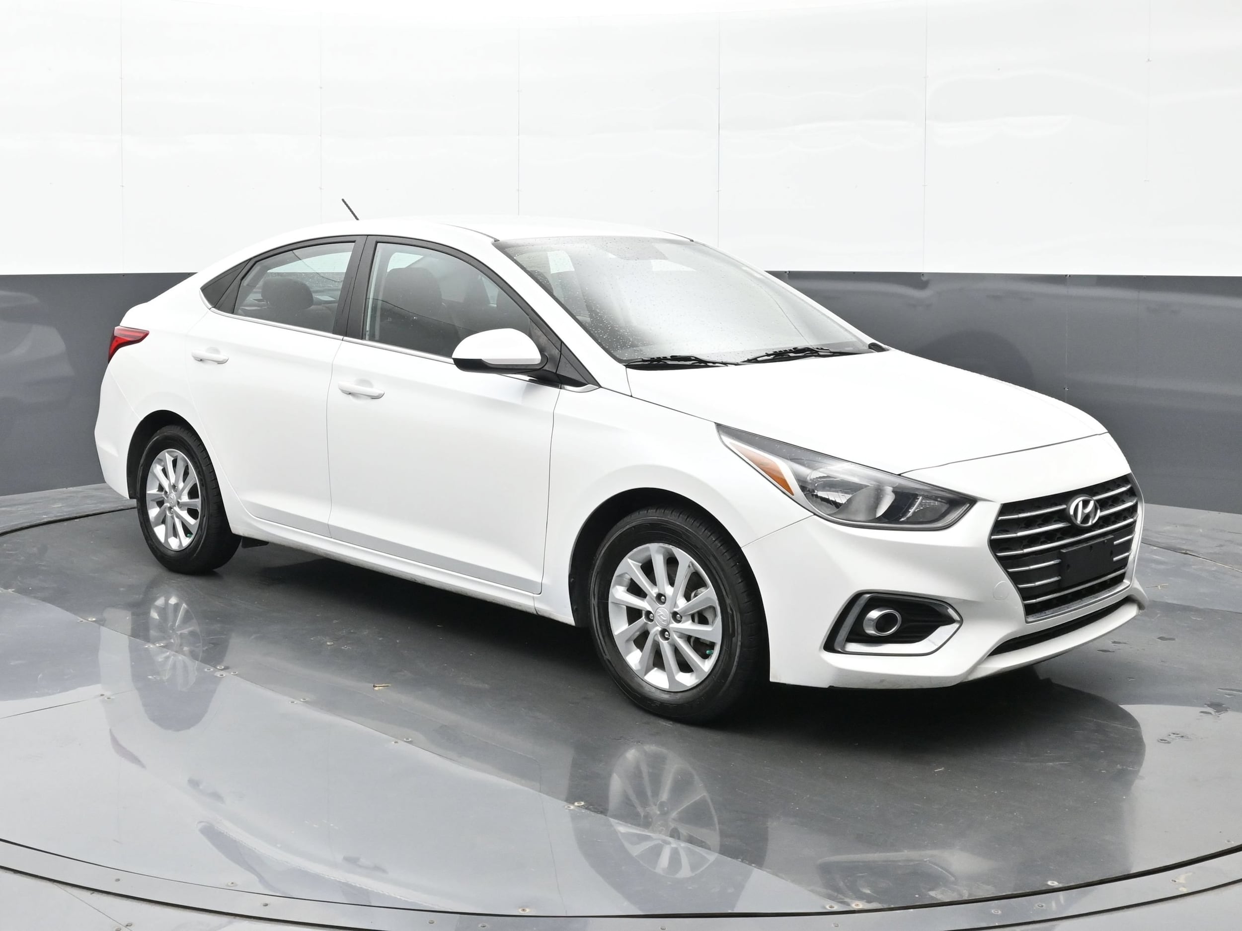 2022 Hyundai Accent SEL - Photo 6