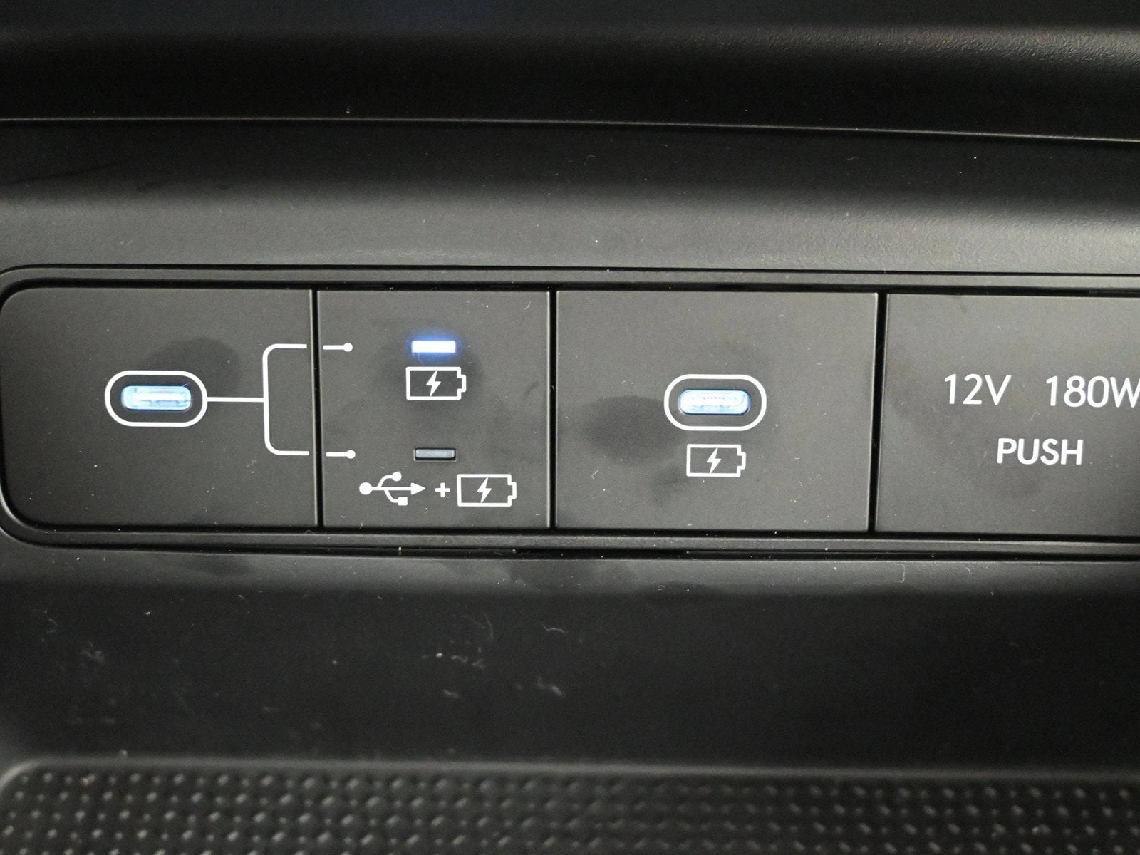 2026 Hyundai Tucson SE - Photo 18