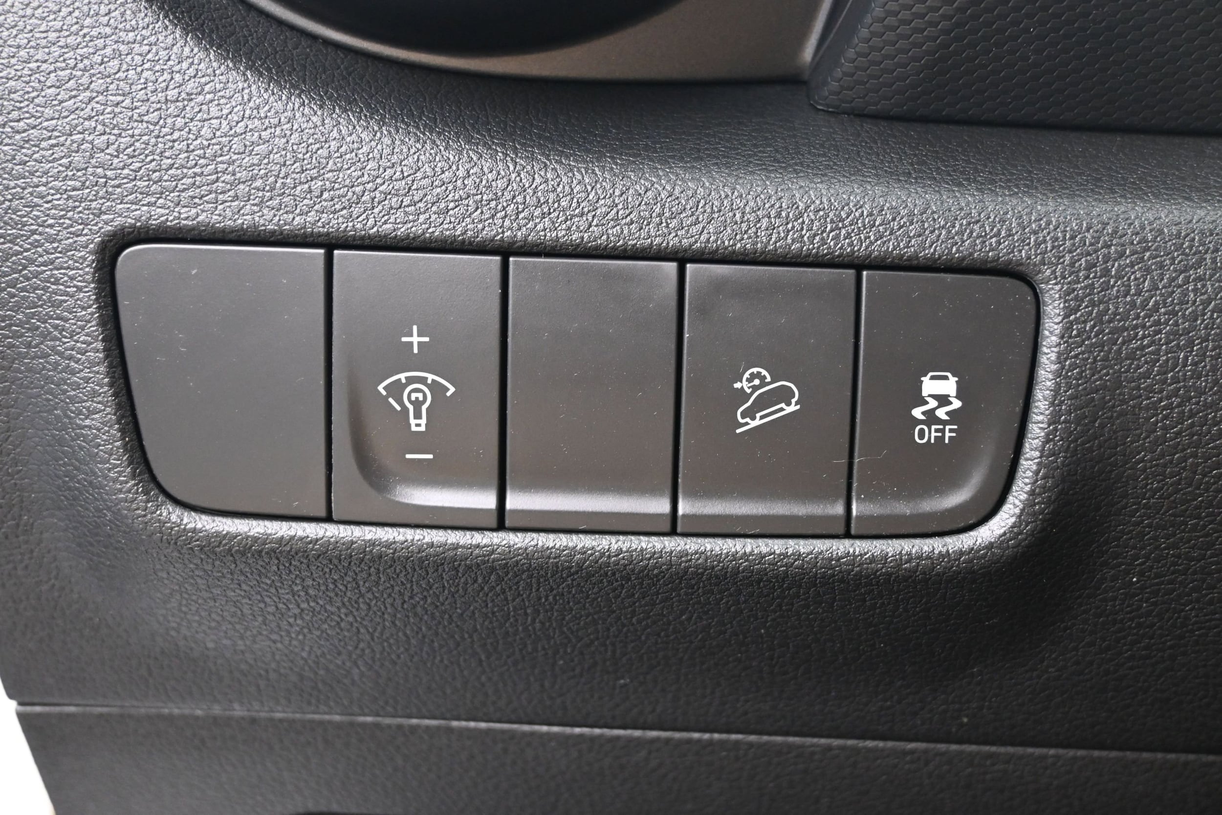 2022 Hyundai Kona SEL - Photo 12