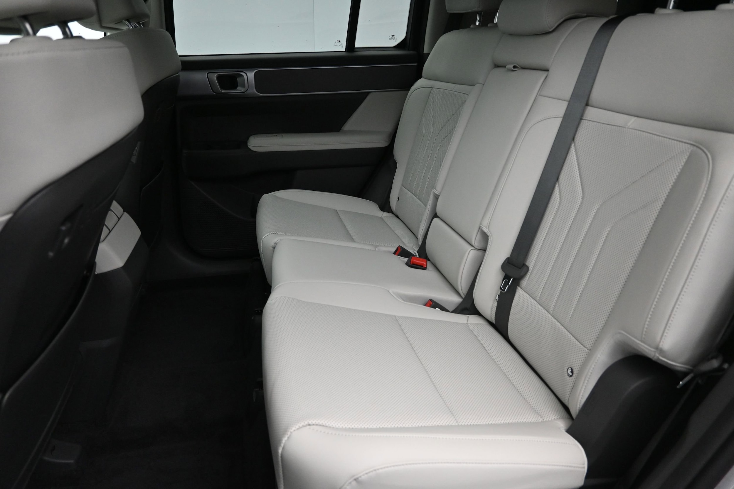 2025 Hyundai Santa Fe SEL - Photo 24