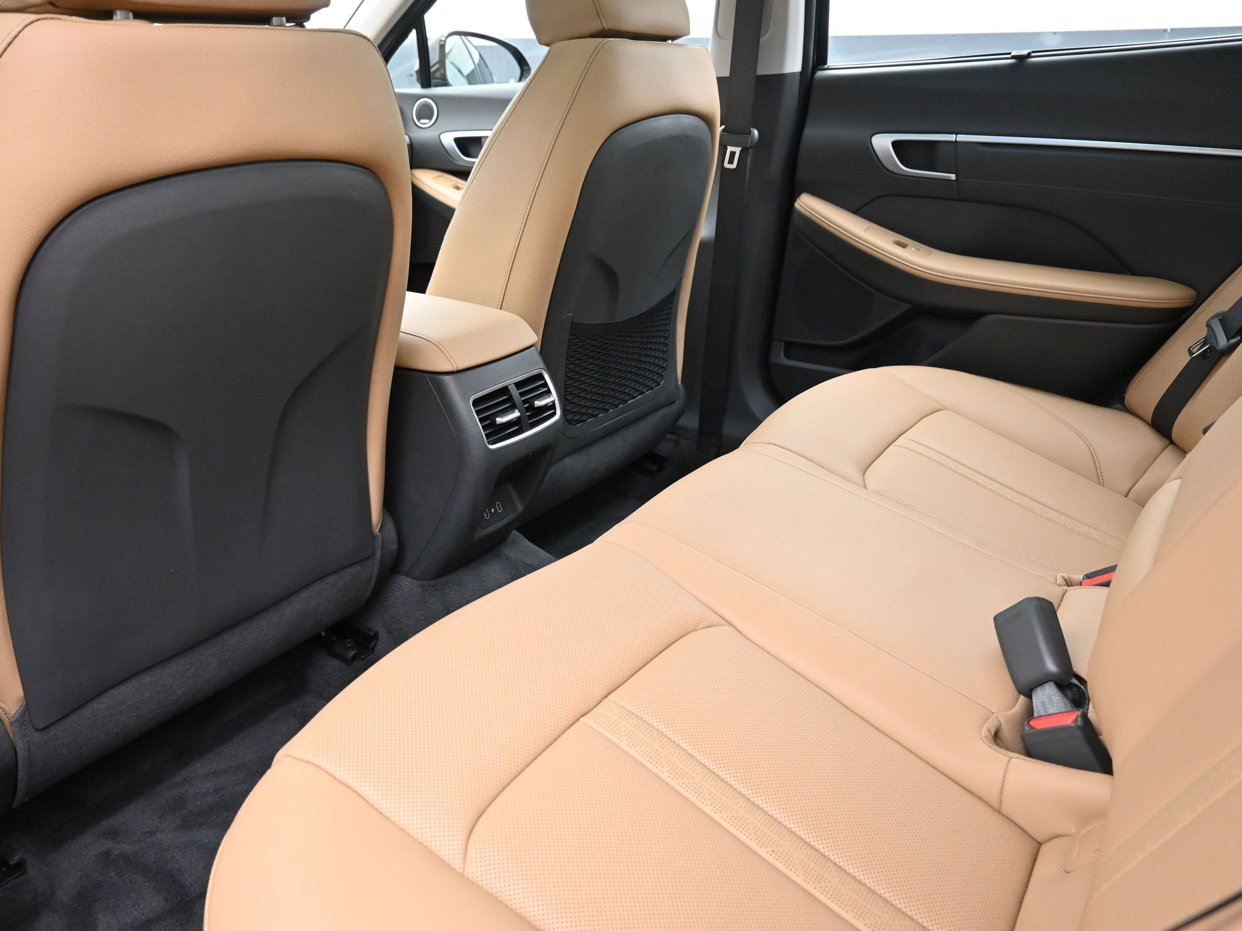 2025 Hyundai Sonata Hybrid Limited - Photo 21