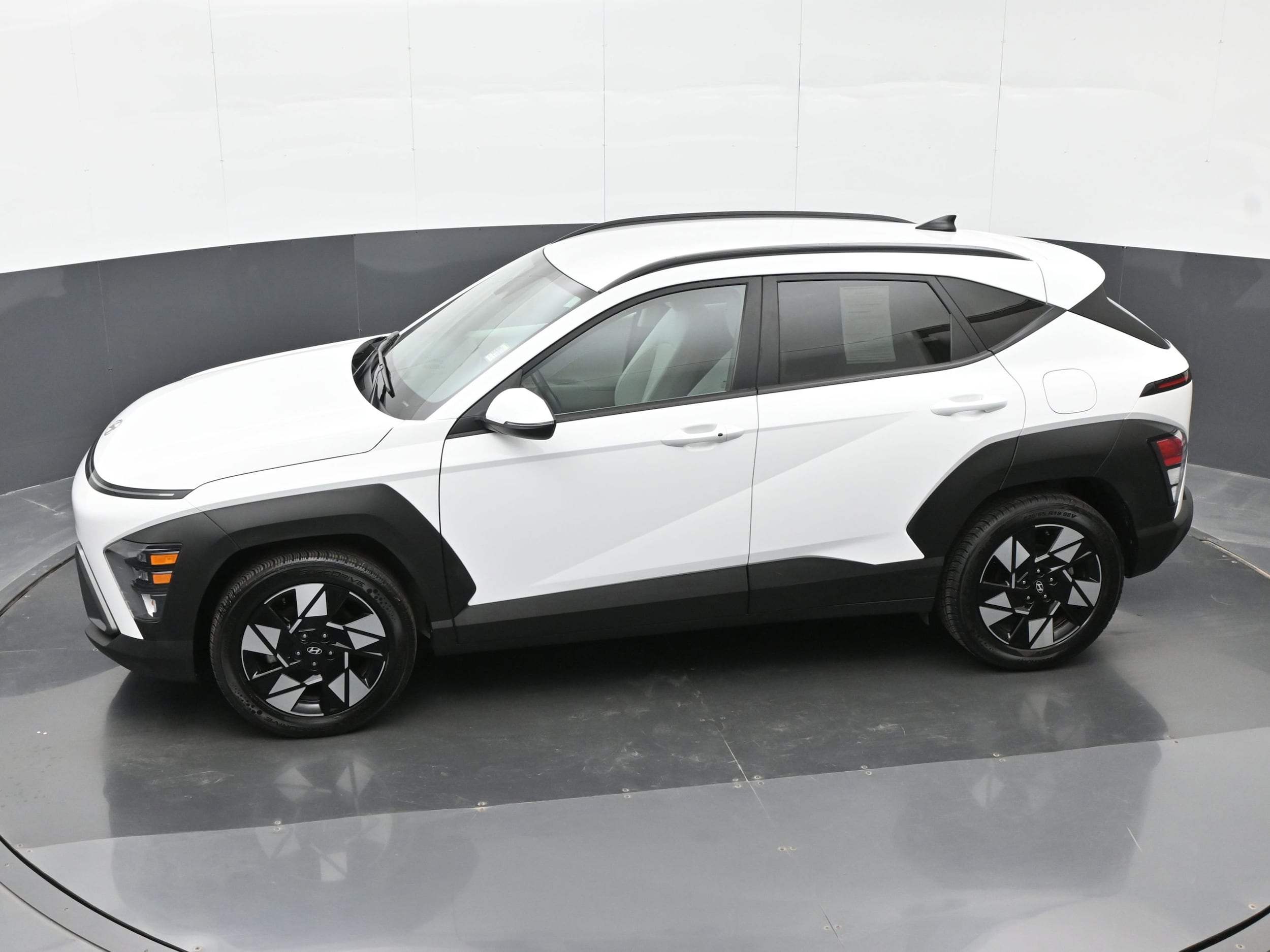 2024 Hyundai Kona SEL - Photo 36