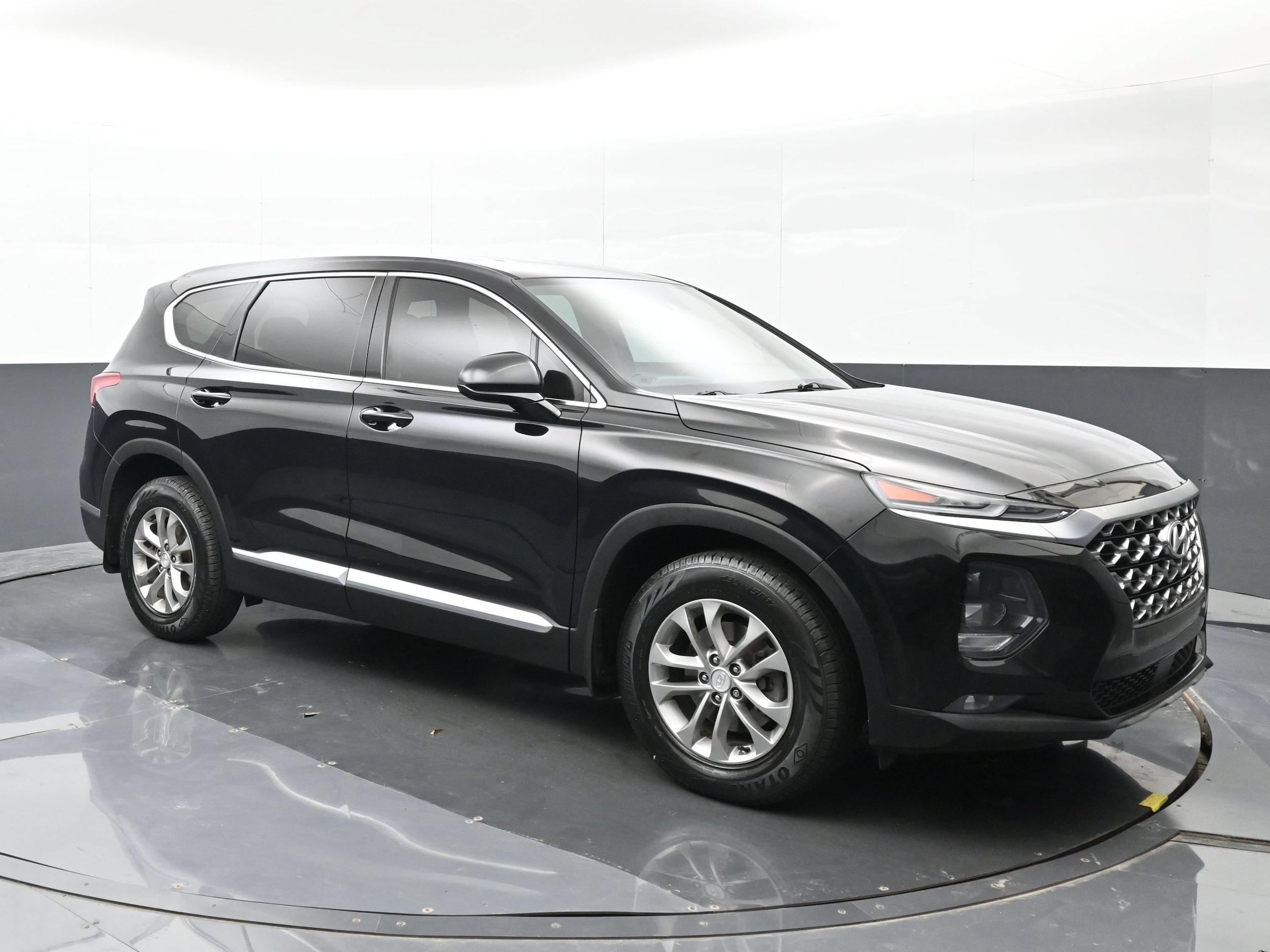 2020 Hyundai Santa Fe SEL - Photo 6