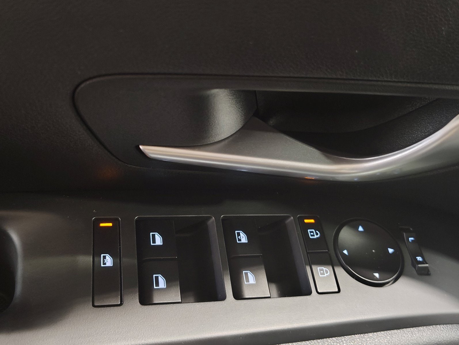2025 Hyundai Tucson SE - Photo 18