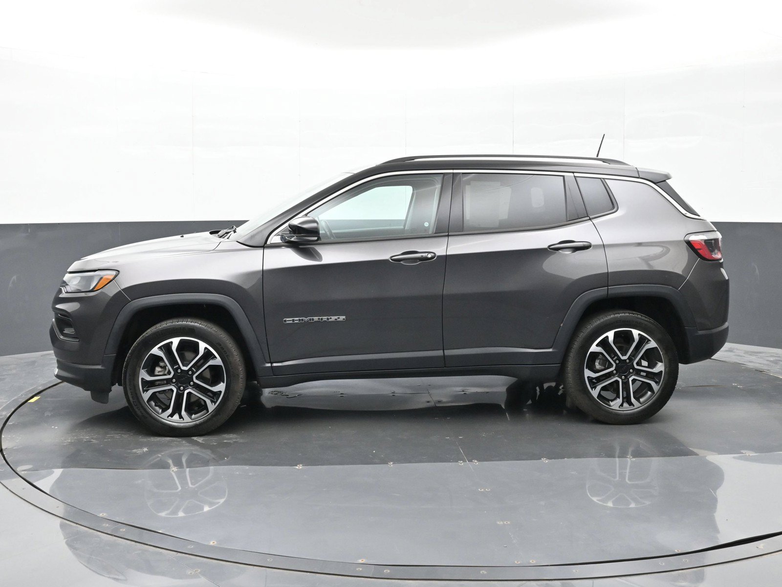 2022 Jeep Compass Limited - Photo 9