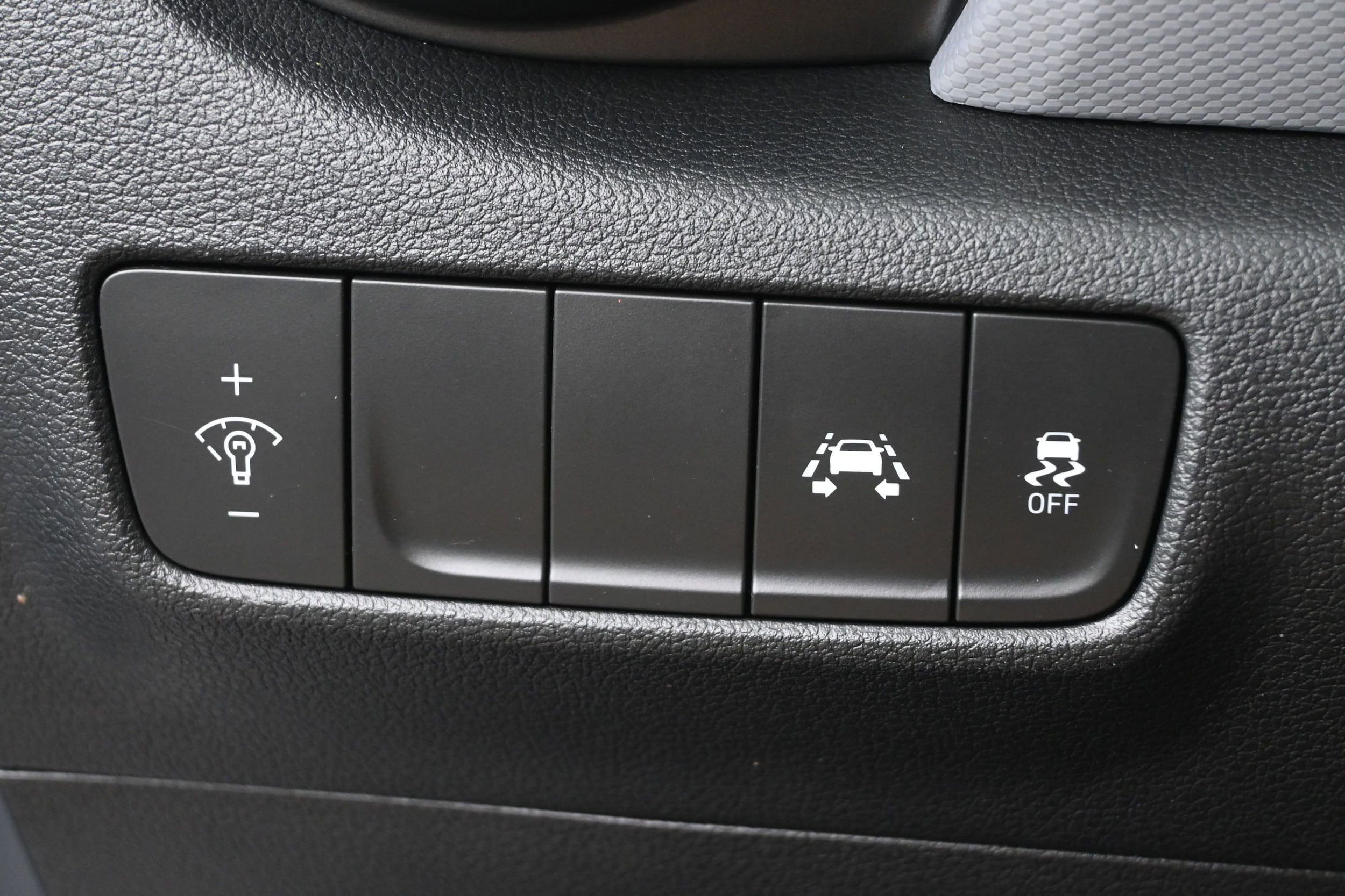 2021 Hyundai Kona SE - Photo 12