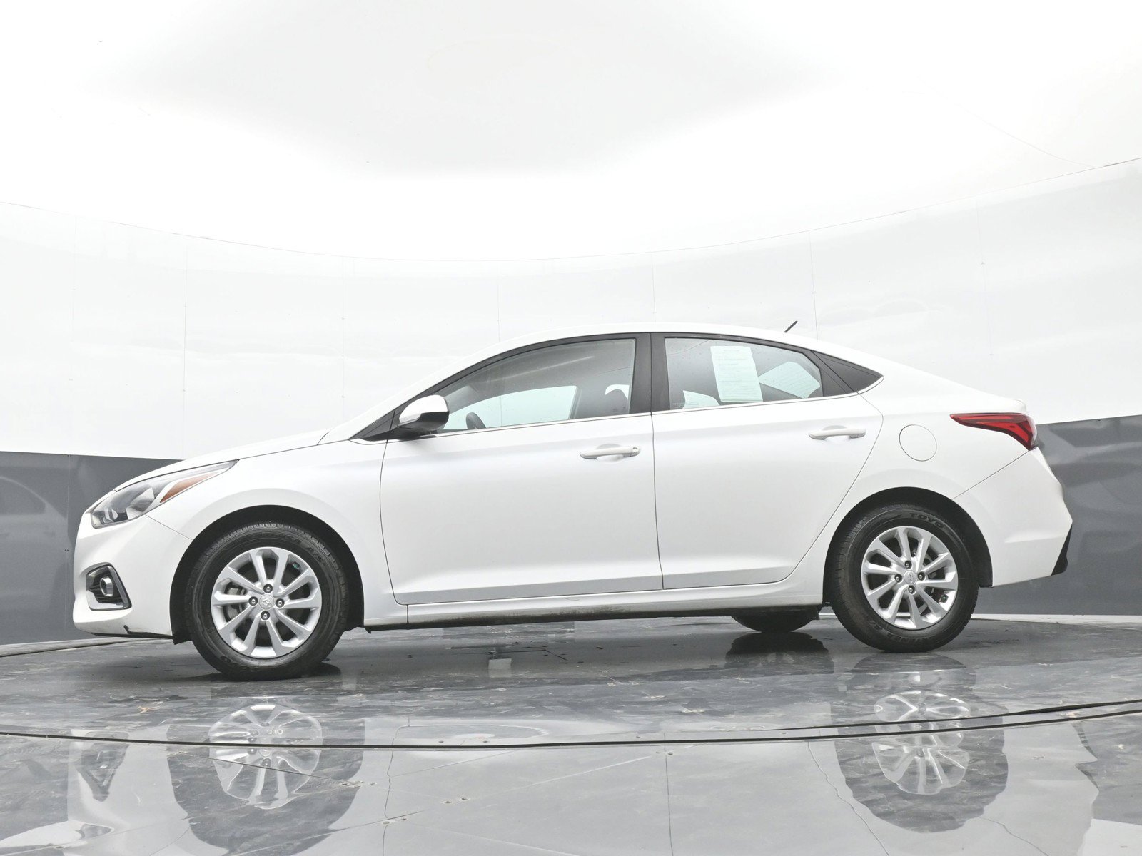 2022 Hyundai Accent SEL - Photo 44