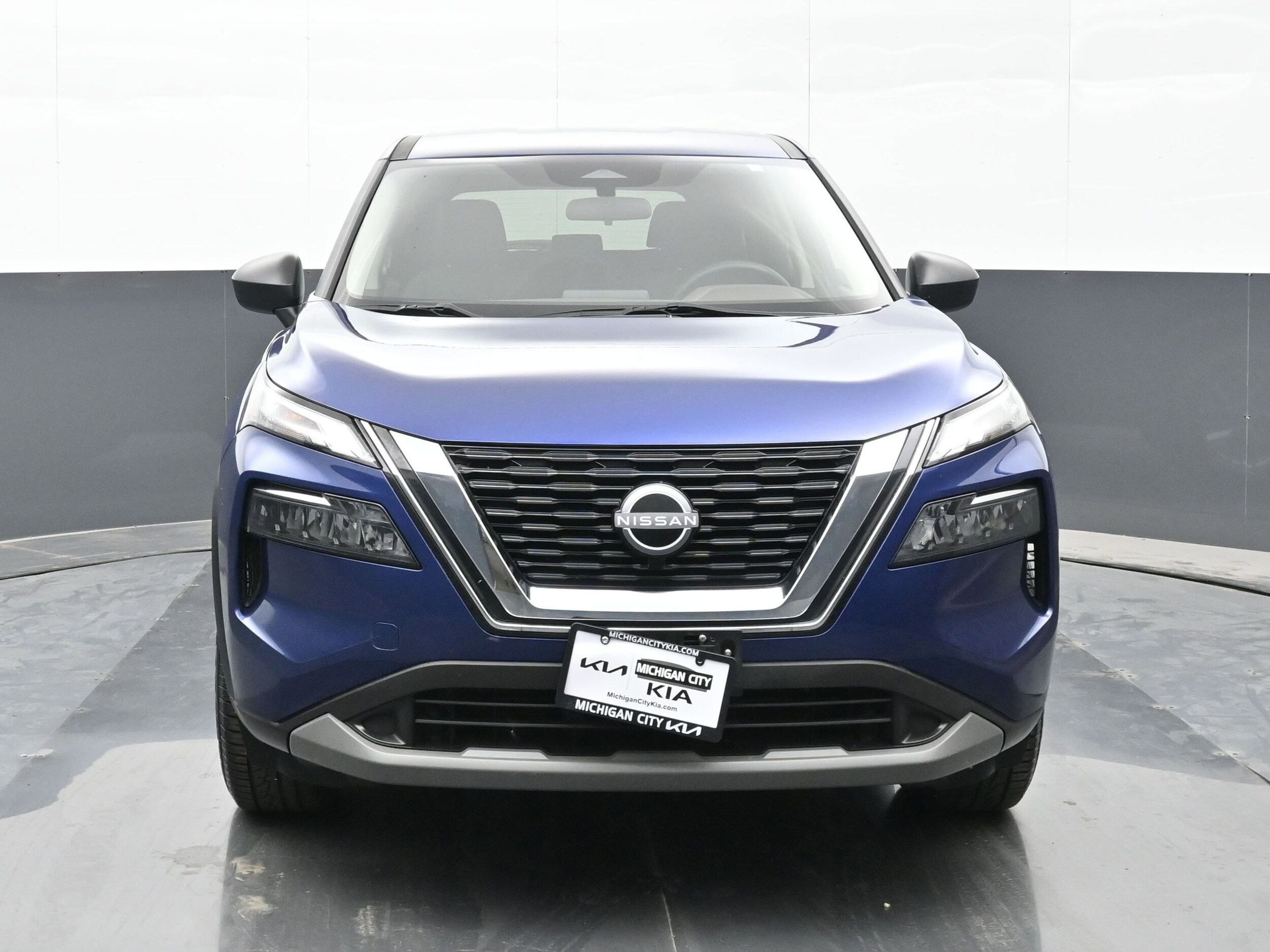 2023 Nissan Rogue S photo 2