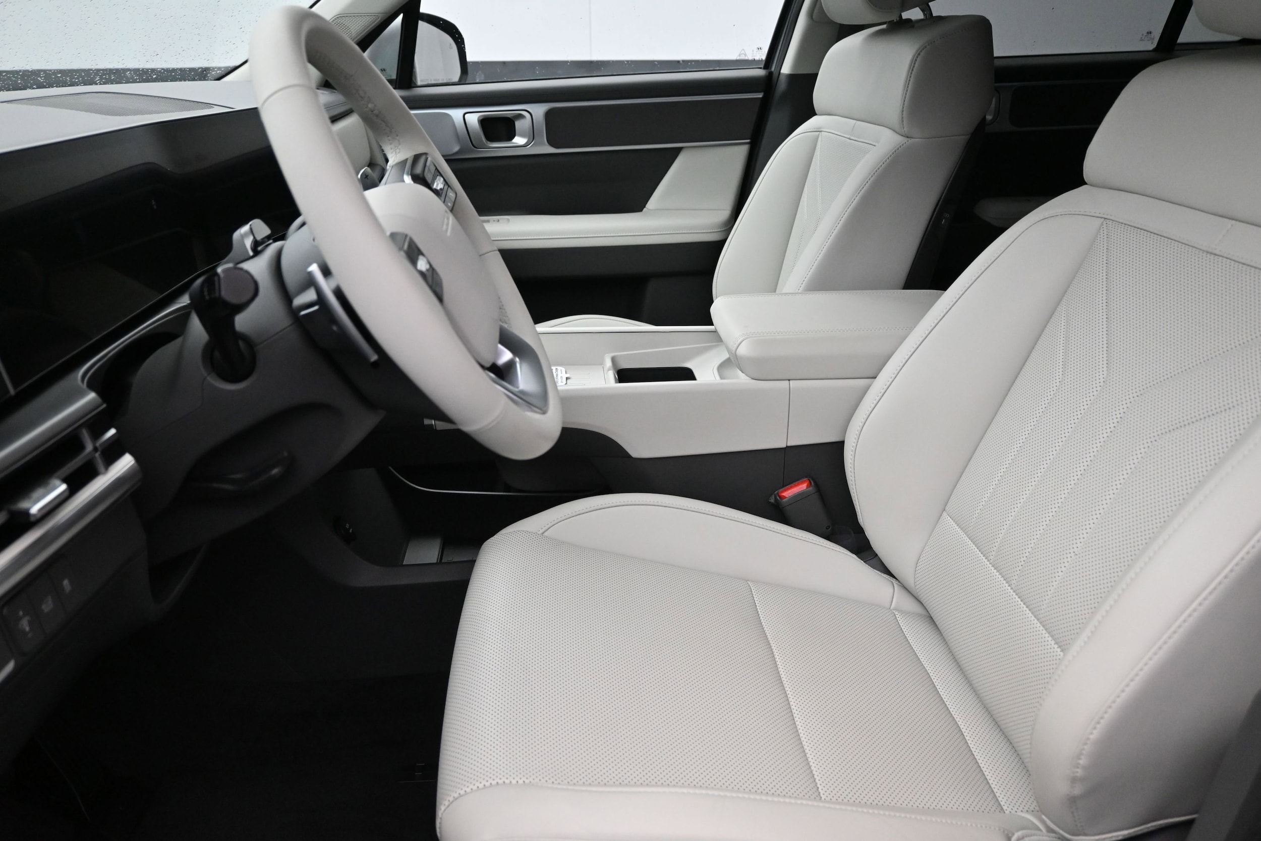 2025 Hyundai Santa Fe SEL - Photo 11