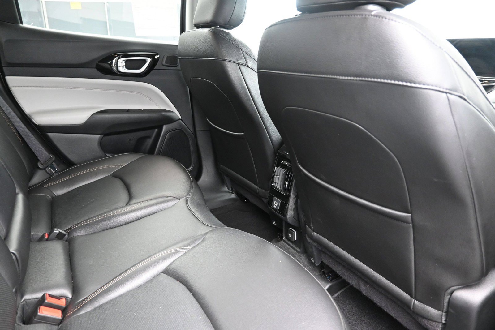 2022 Jeep Compass Limited - Photo 25