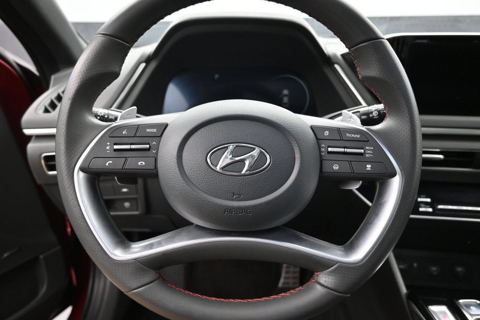 2023 Hyundai Sonata SEL Plus - Photo 13