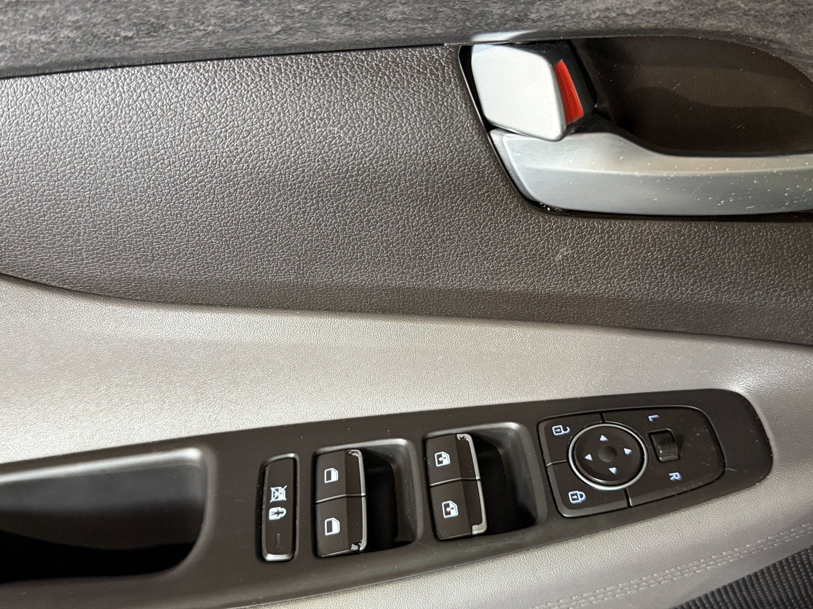 2020 Hyundai Santa Fe SEL - Photo 20