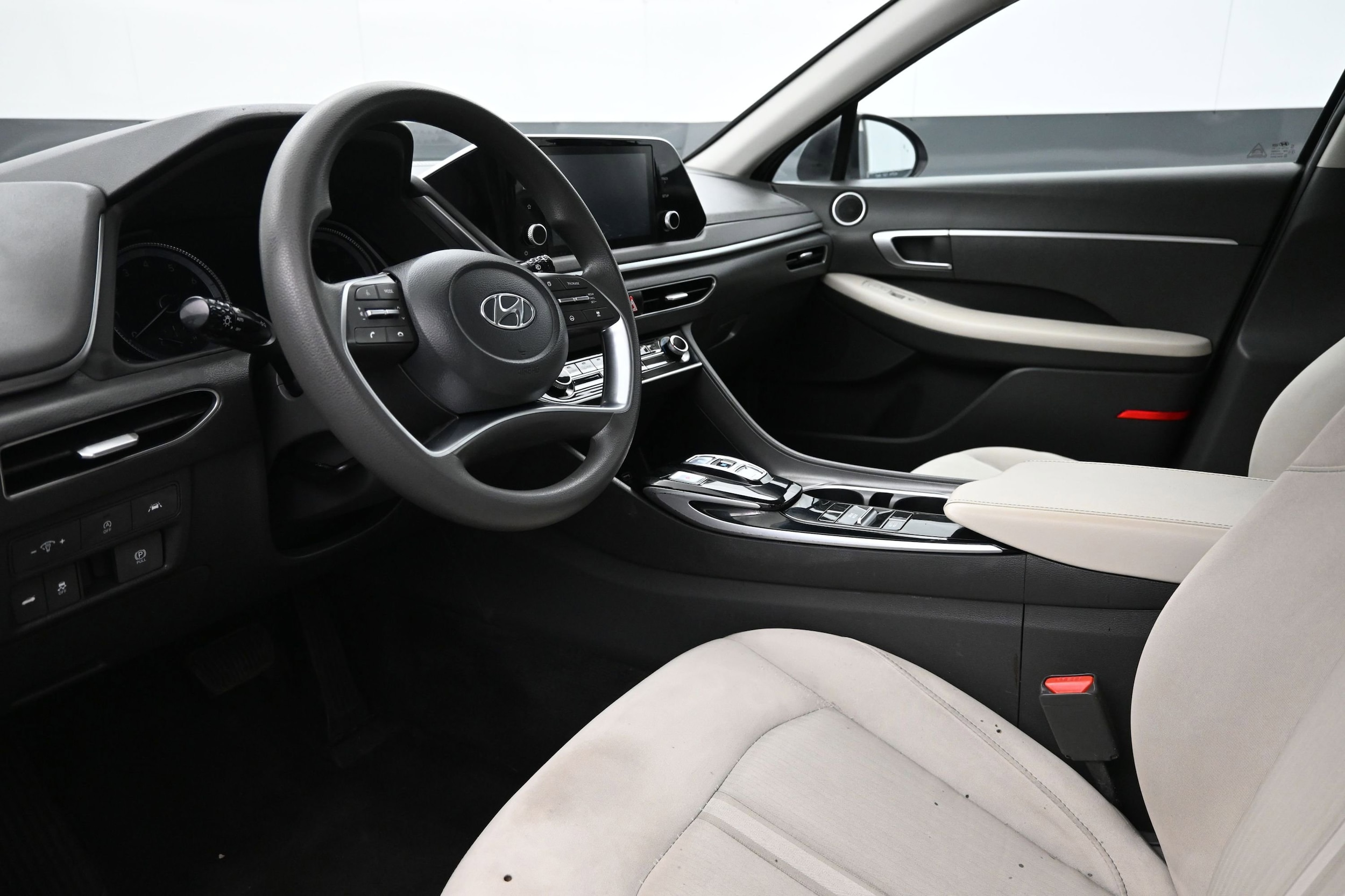 2023 Hyundai Sonata SE - Photo 10