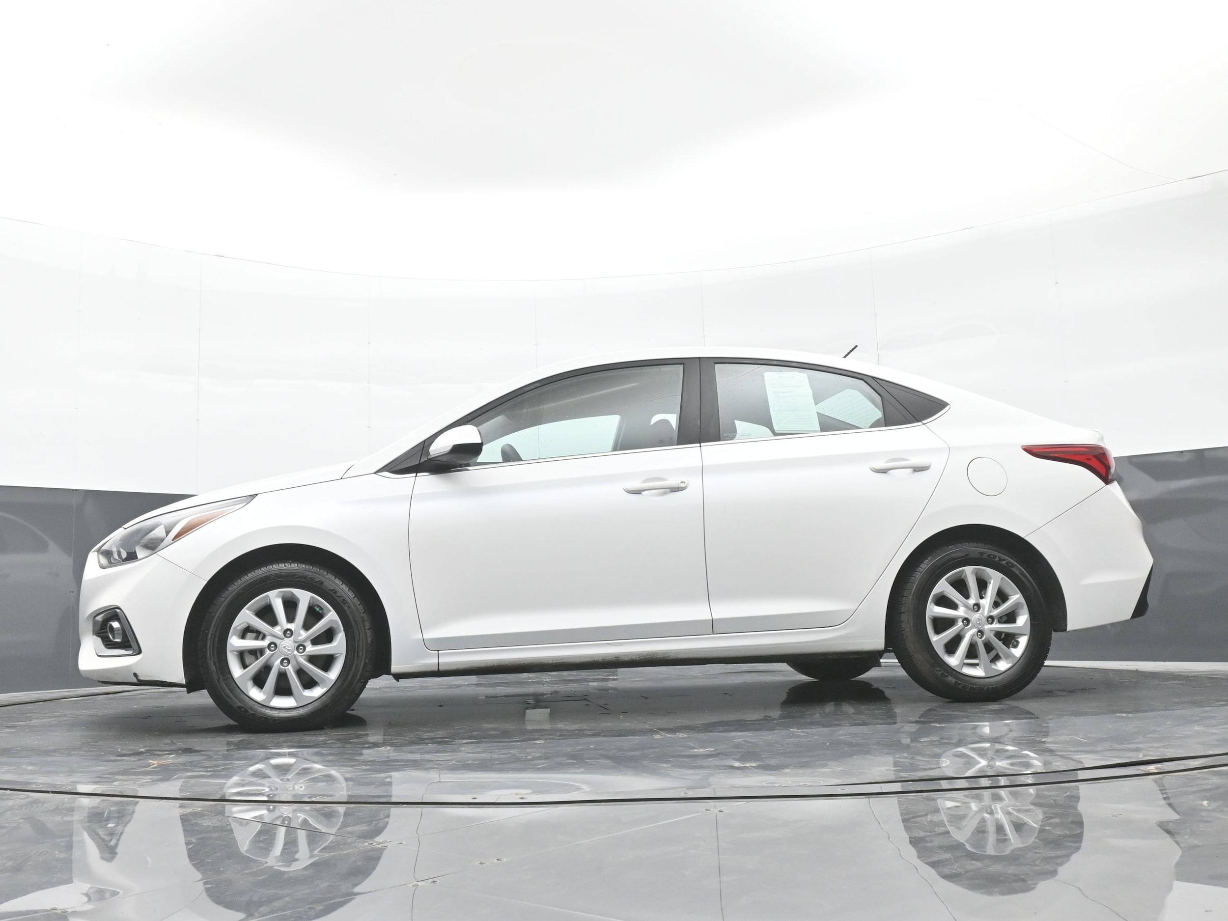 2022 Hyundai Accent SEL - Photo 44