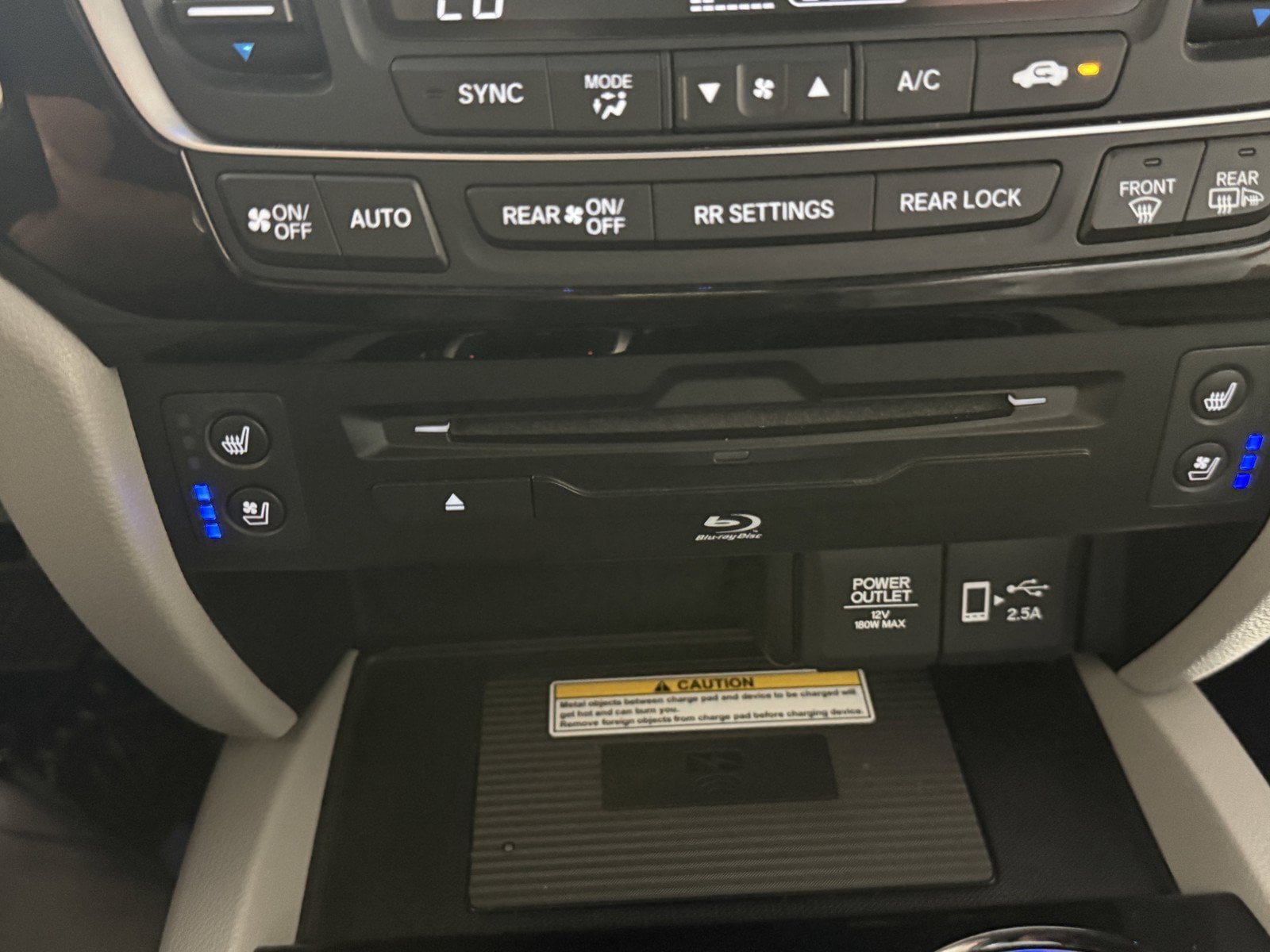 2022 Honda Pilot Elite - Photo 14