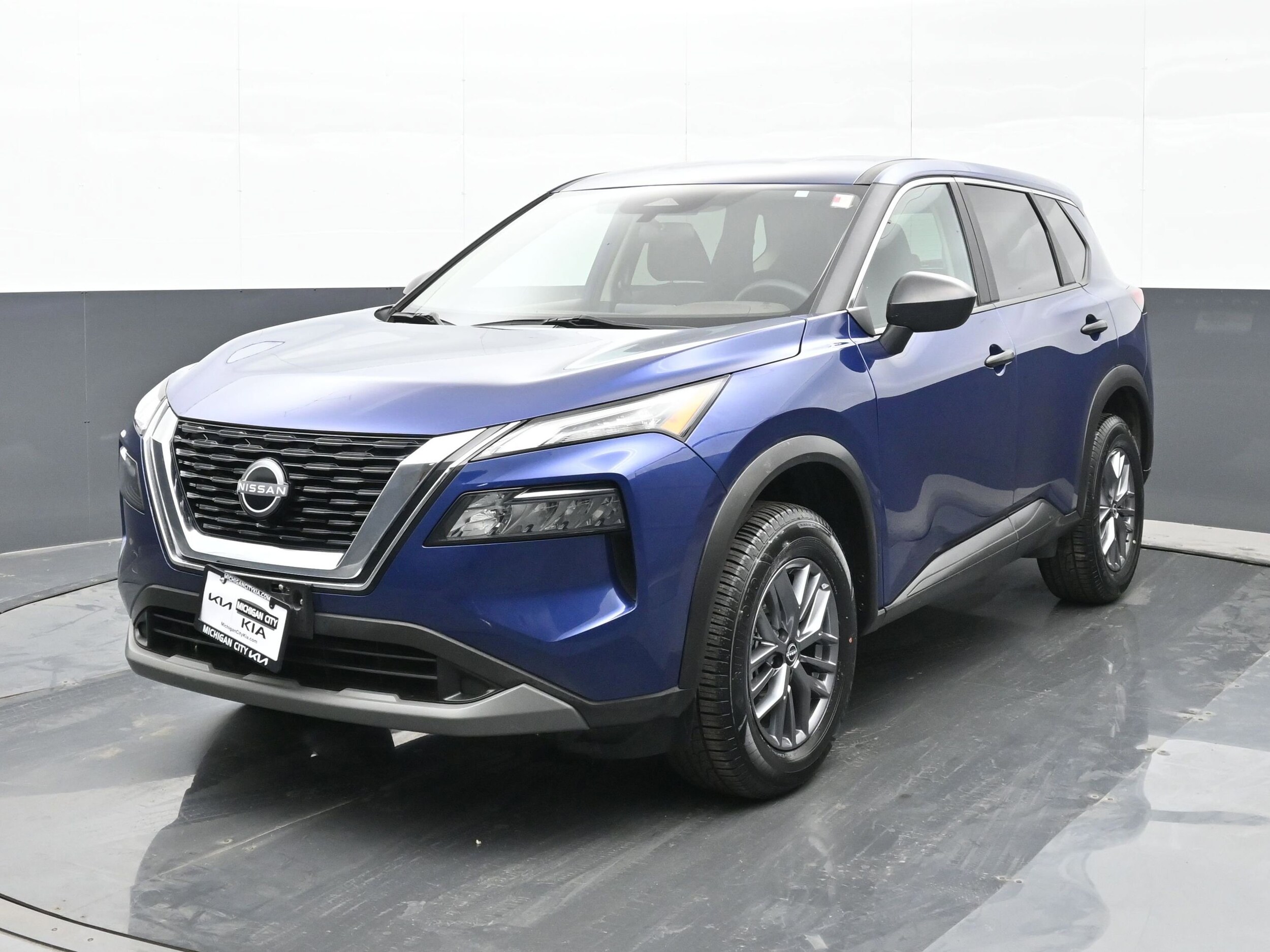 2023 Nissan Rogue S photo 3