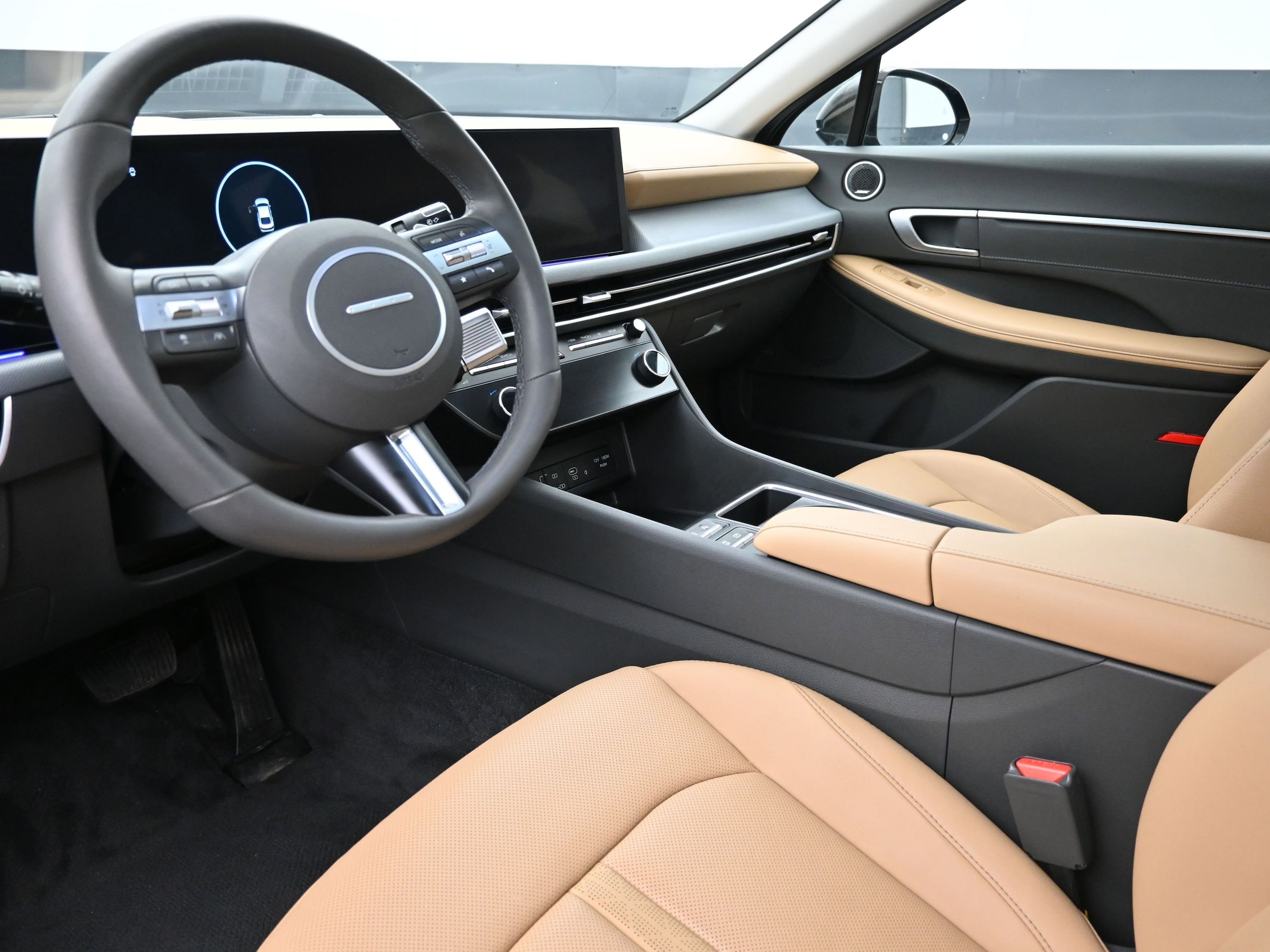 2025 Hyundai Sonata Hybrid Limited - Photo 10