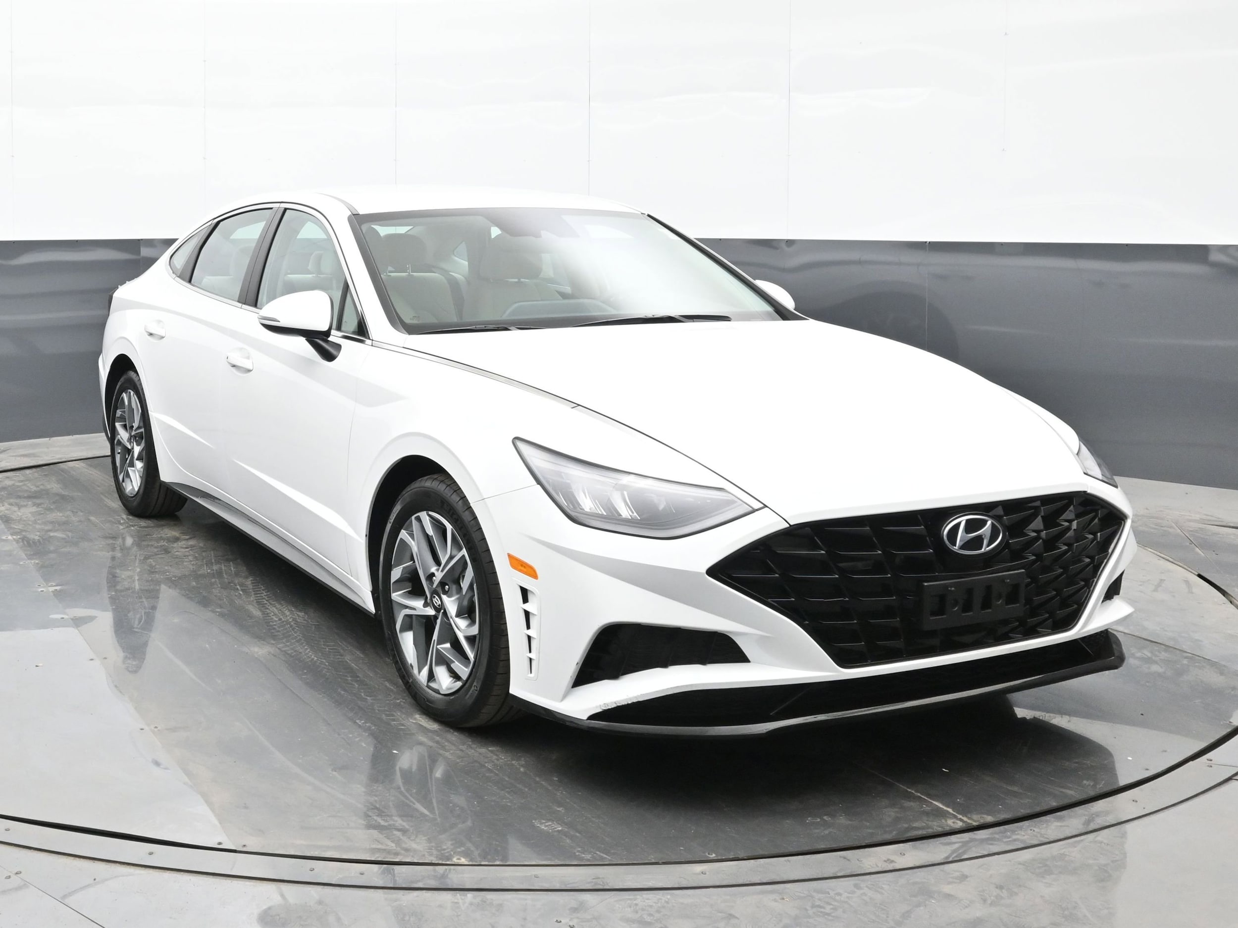 Certified 2022 Hyundai Sonata SEL with VIN KMHL64JA4NA207174 for sale in Michigan City, IN