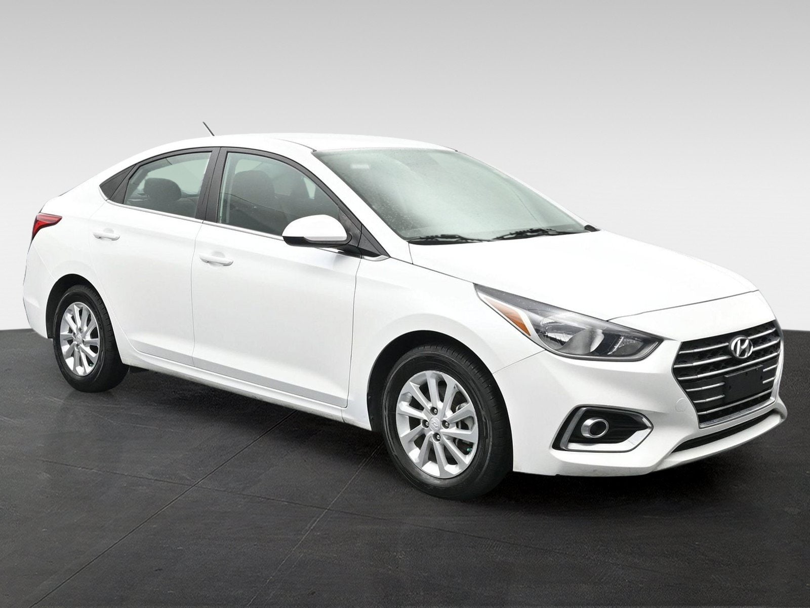 2022 Hyundai Accent SEL - Photo 6