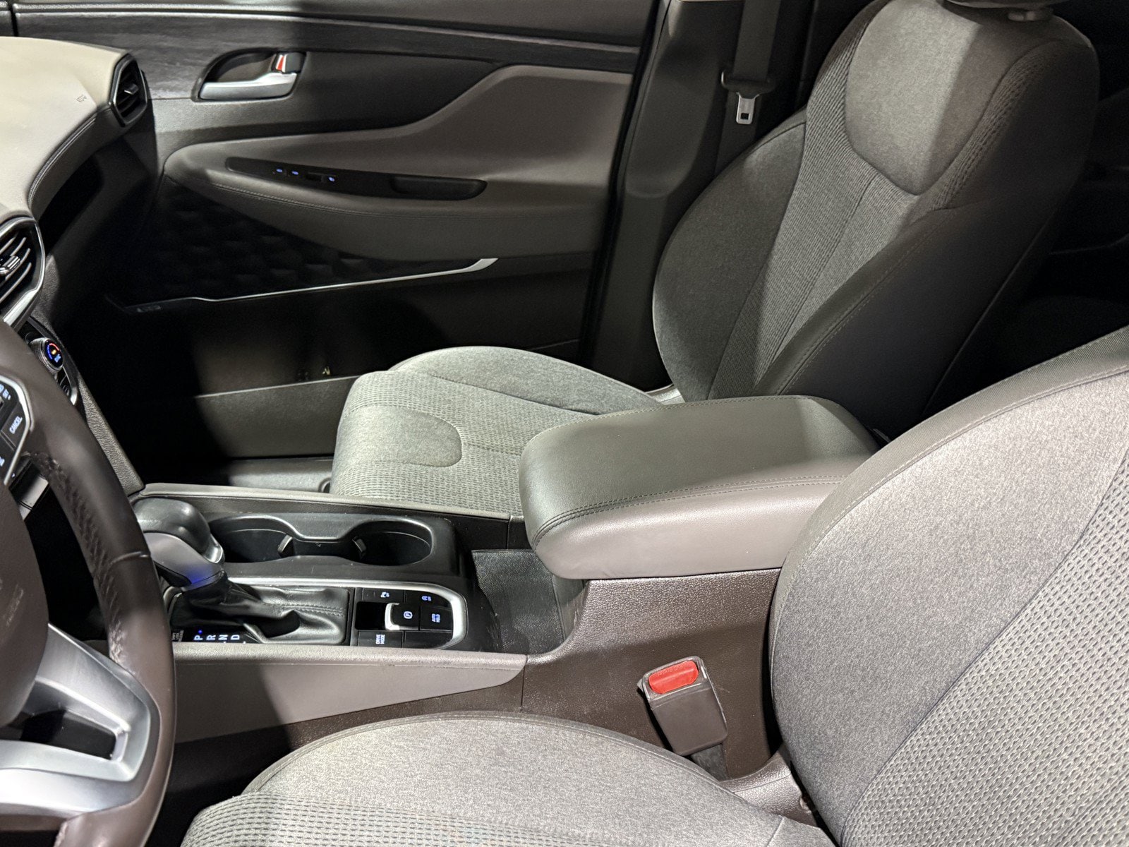 2020 Hyundai Santa Fe SEL - Photo 23