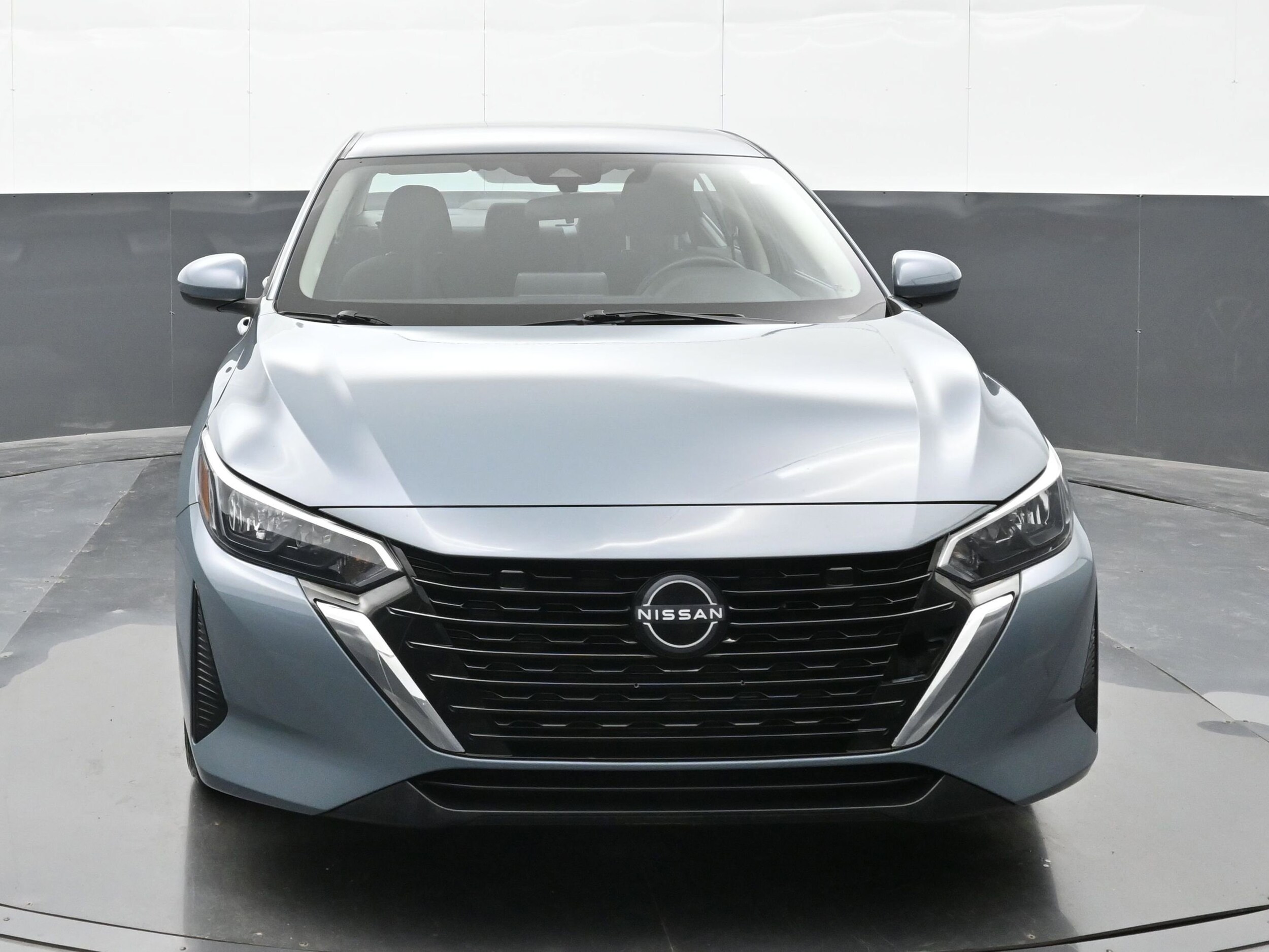 2024 Nissan Sentra SV photo 2