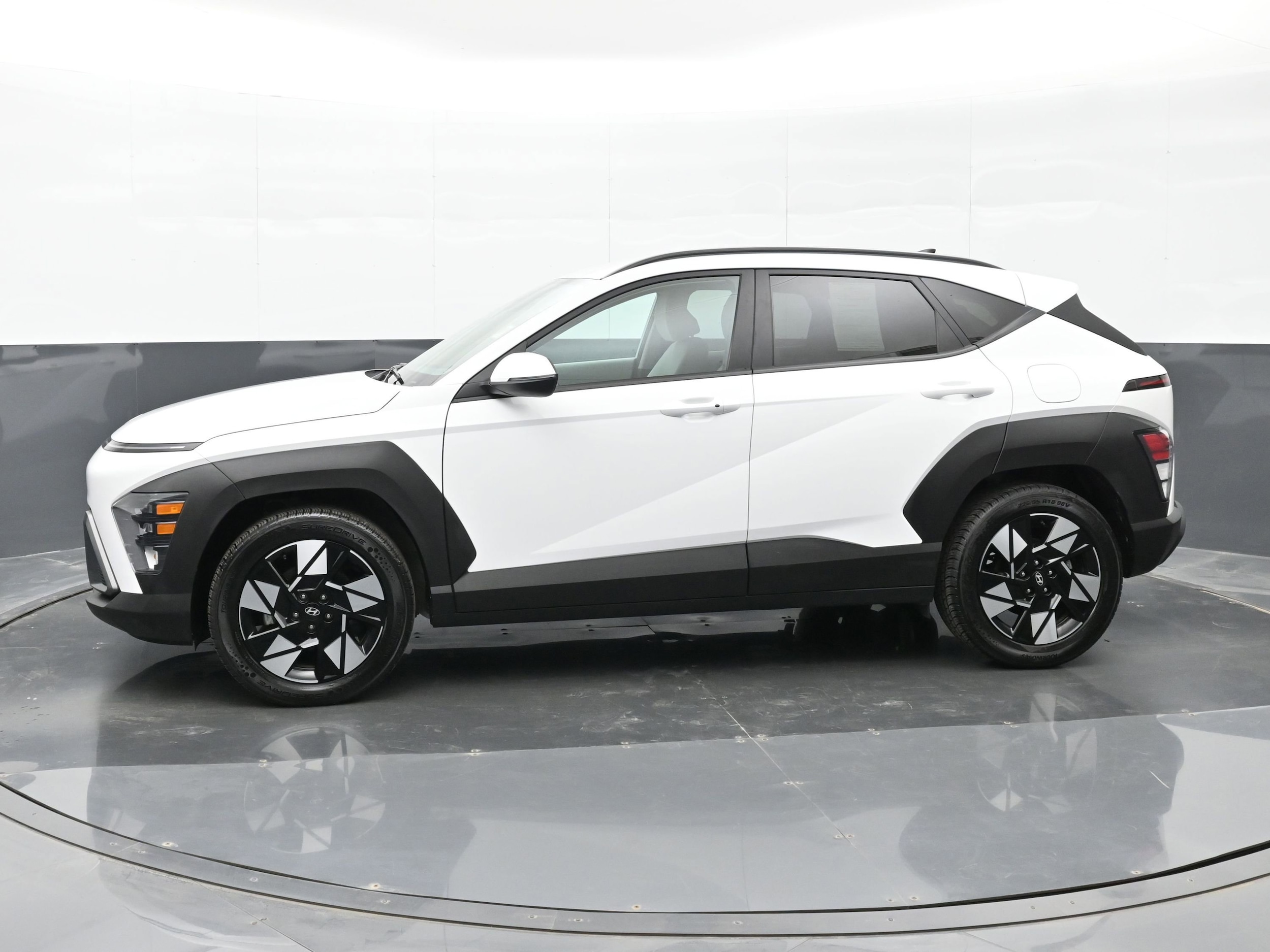 2024 Hyundai Kona SEL - Photo 9