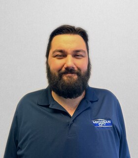 Staff member Zach Carew from ID_167f4d2bf2d8