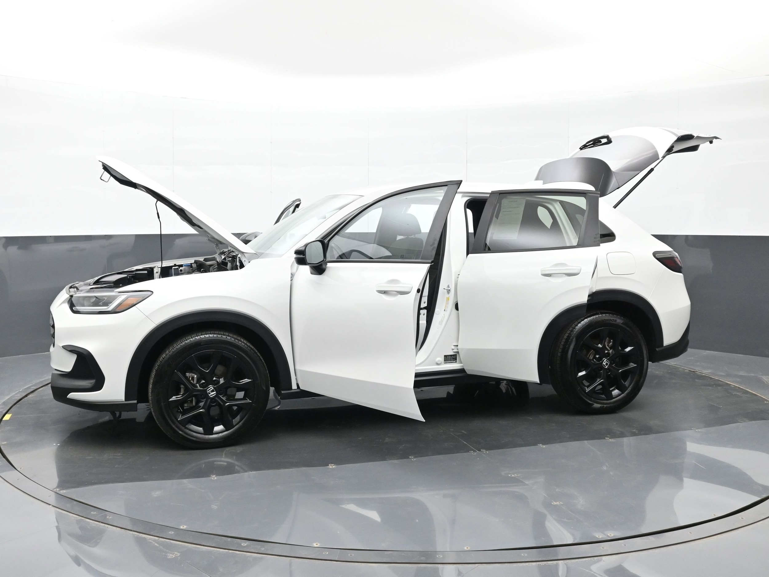 2025 Honda HR-V Sport - Photo 48