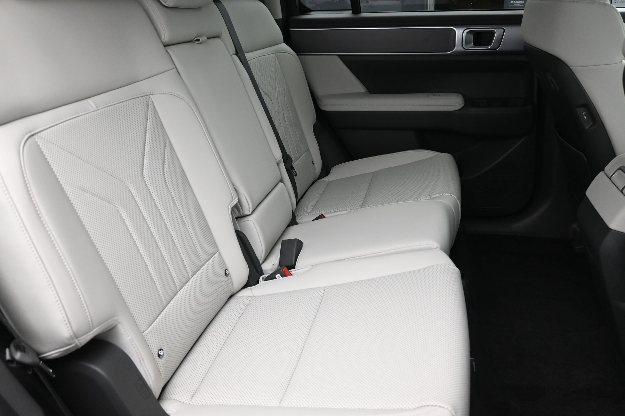 2025 Hyundai Santa Fe SEL - Photo 28