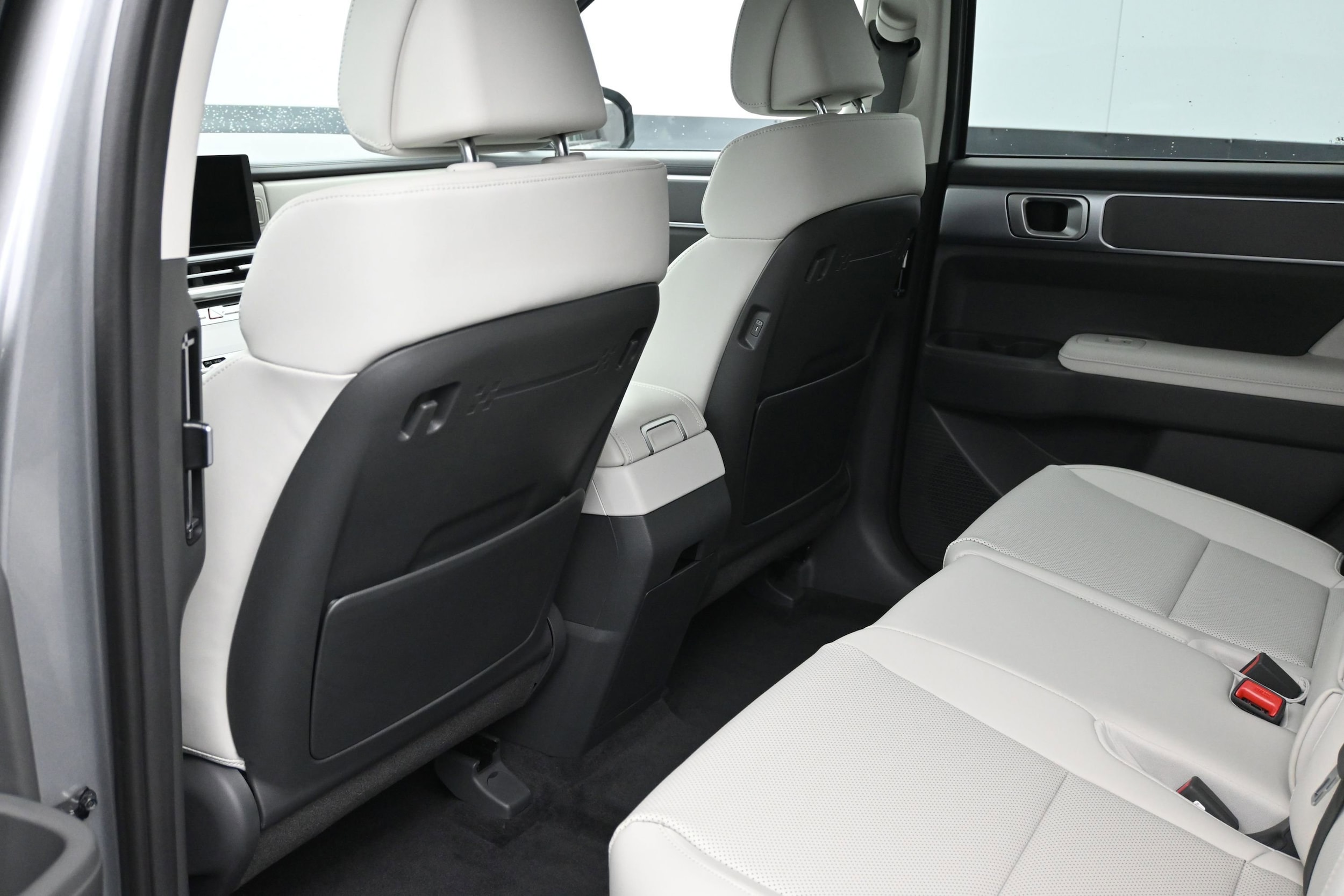 2025 Hyundai Santa Fe SEL - Photo 23