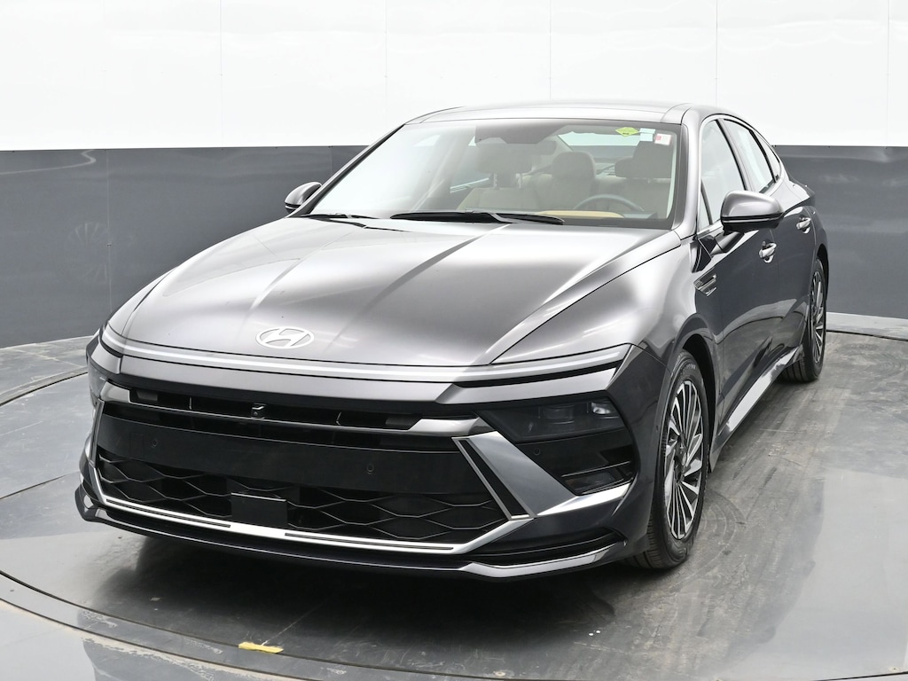 Certified 2025 Hyundai Sonata Hybrid Limited Sedan