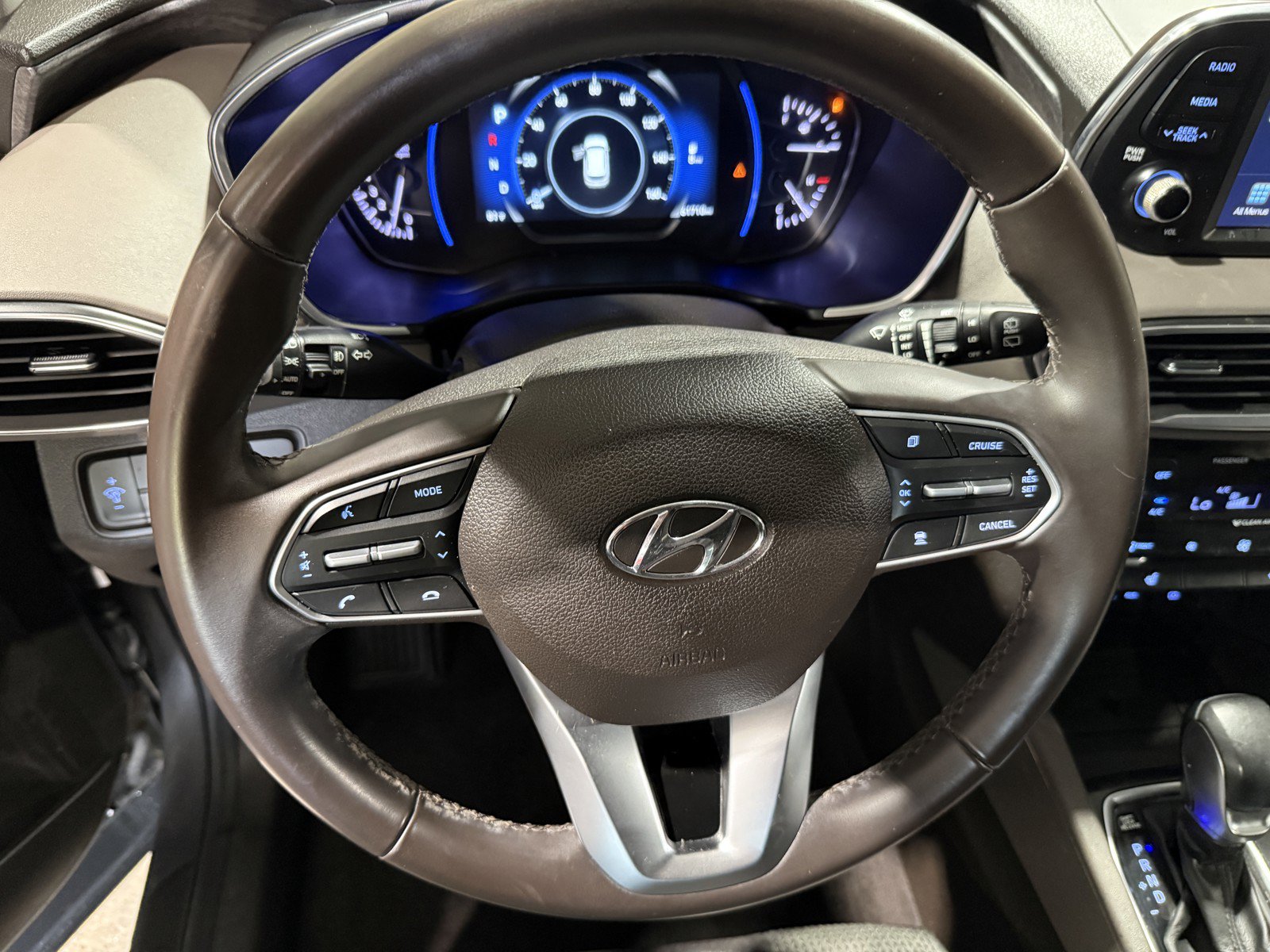 2020 Hyundai Santa Fe SEL - Photo 16