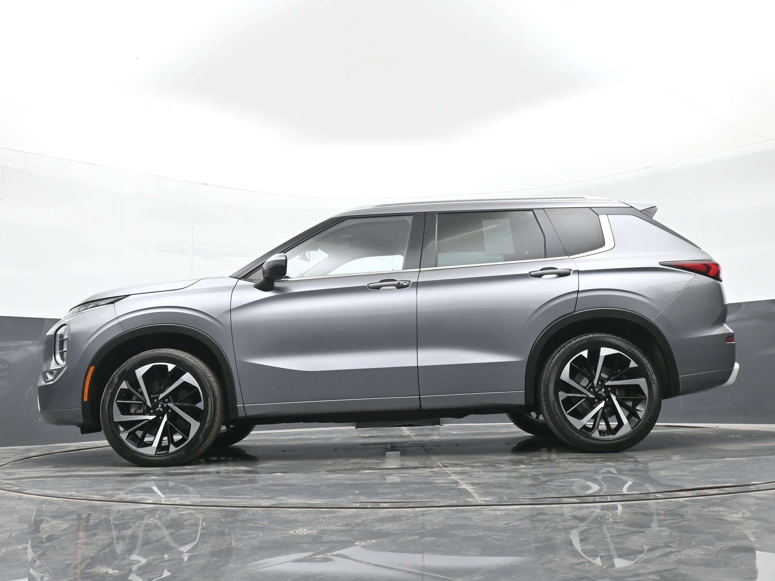 2022 Mitsubishi Outlander SEL Special Edition - Photo 43