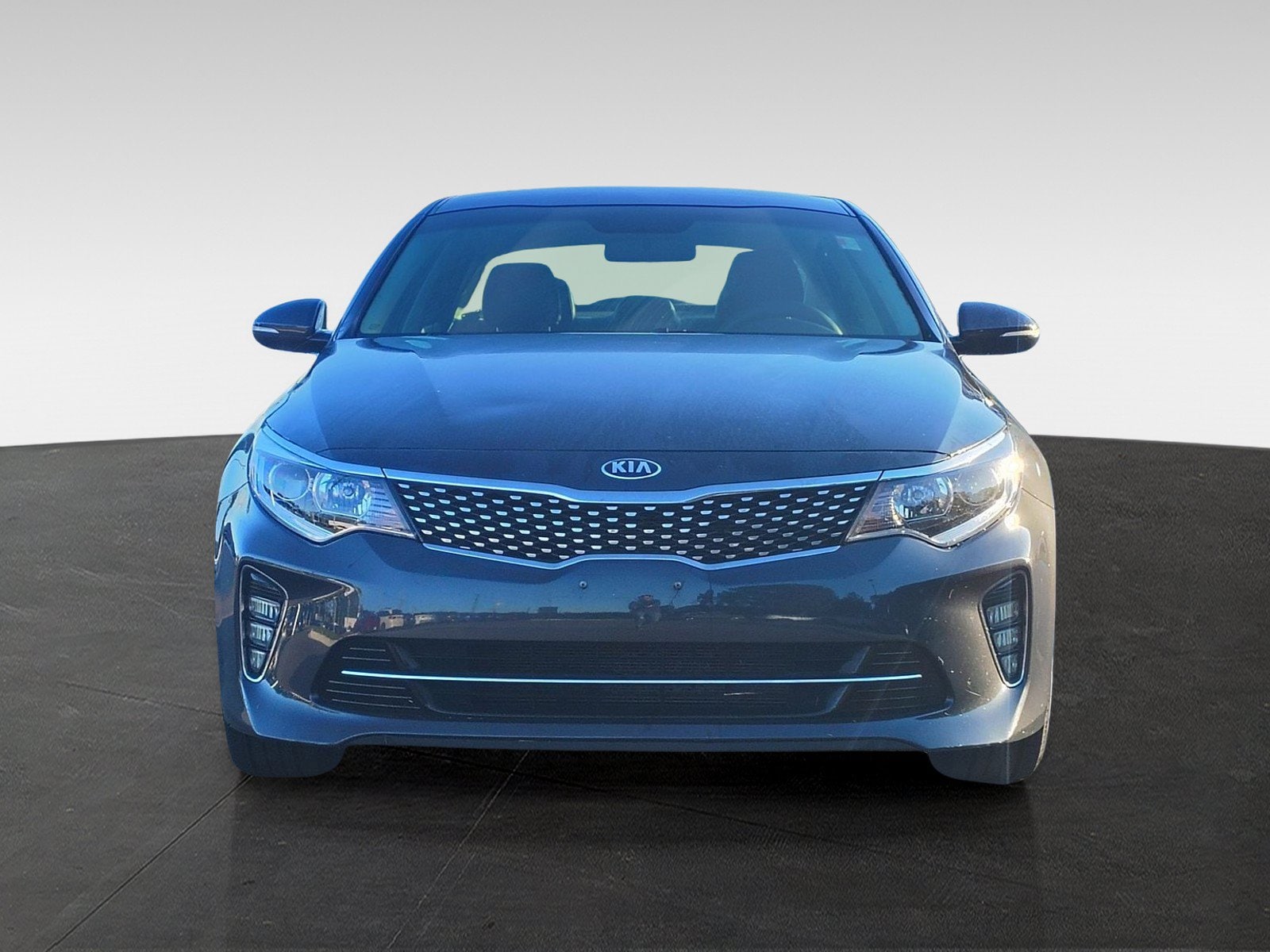 Used 2018 Kia Optima S with VIN 5XXGT4L30JG217891 for sale in Michigan City, IN