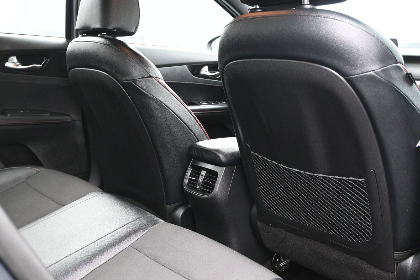2021 Kia Forte GT - Photo 24