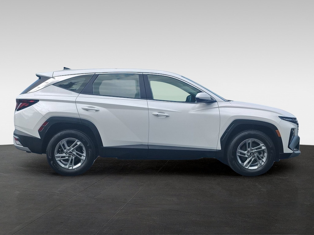 Certified 2025 Hyundai Tucson SE SUV