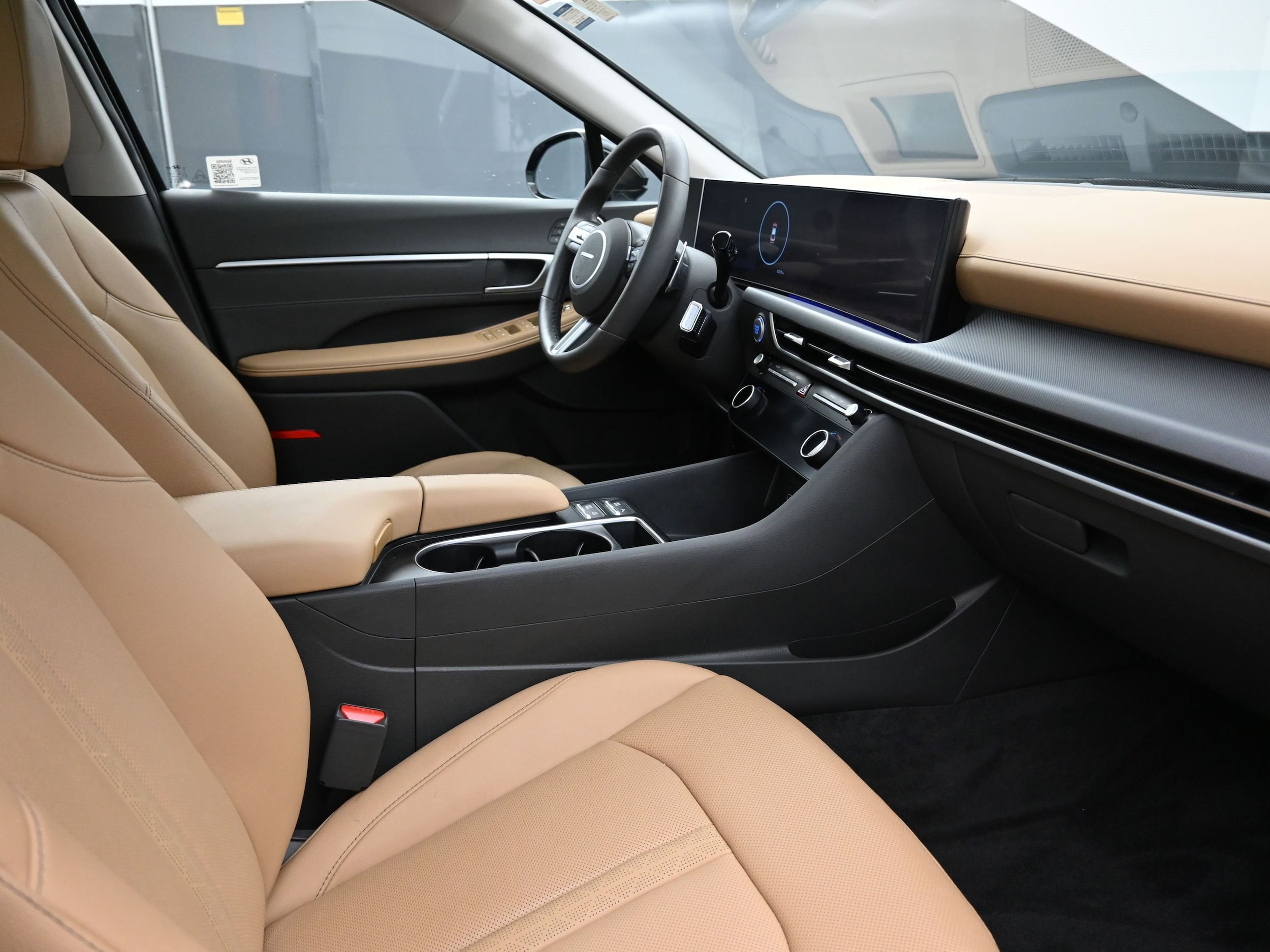 2025 Hyundai Sonata Hybrid Limited - Photo 26