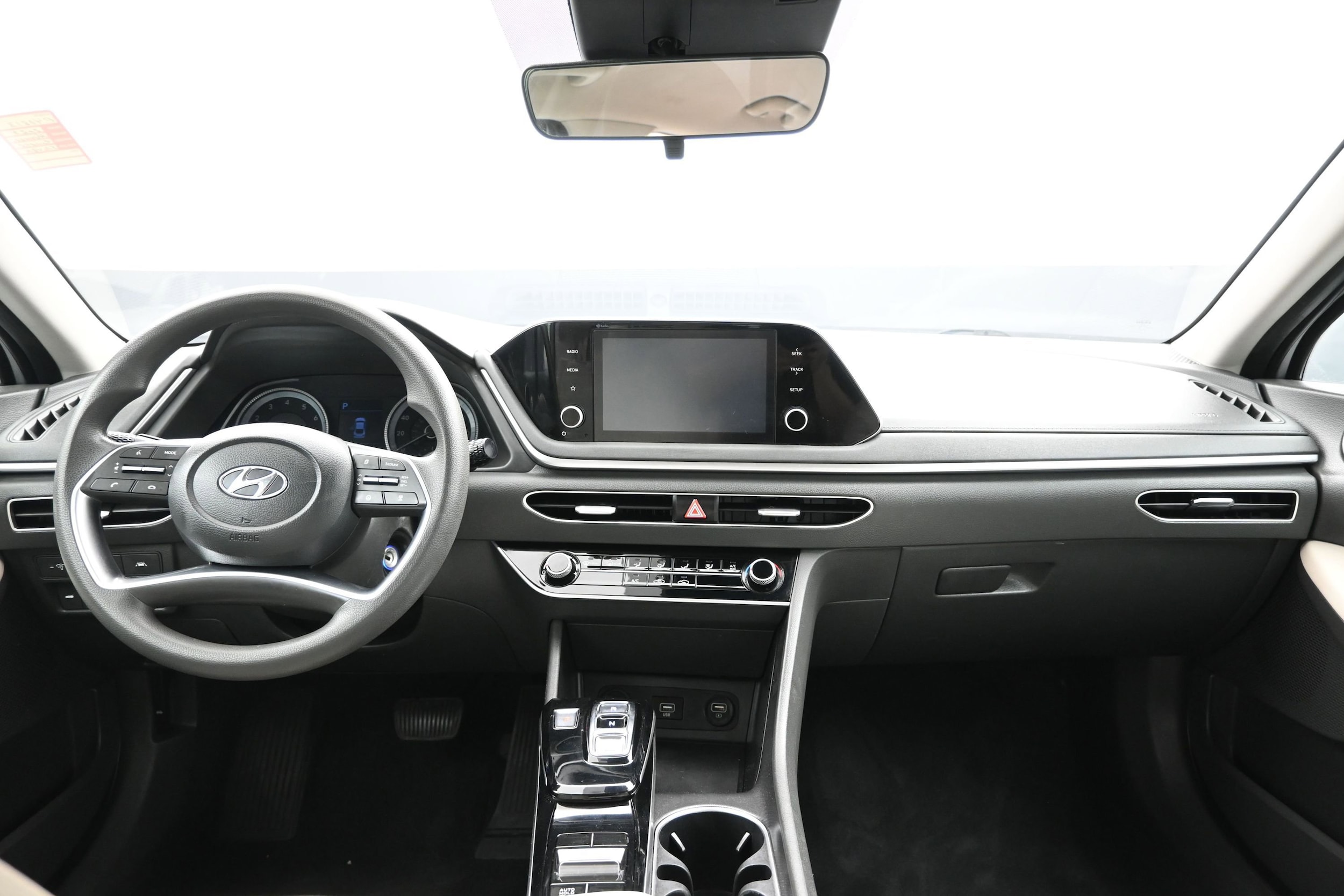 2023 Hyundai Sonata SE - Photo 20