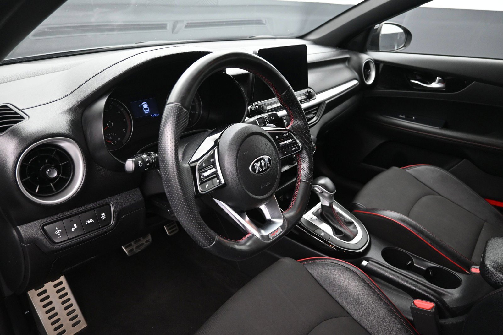 2021 Kia Forte GT - Photo 10
