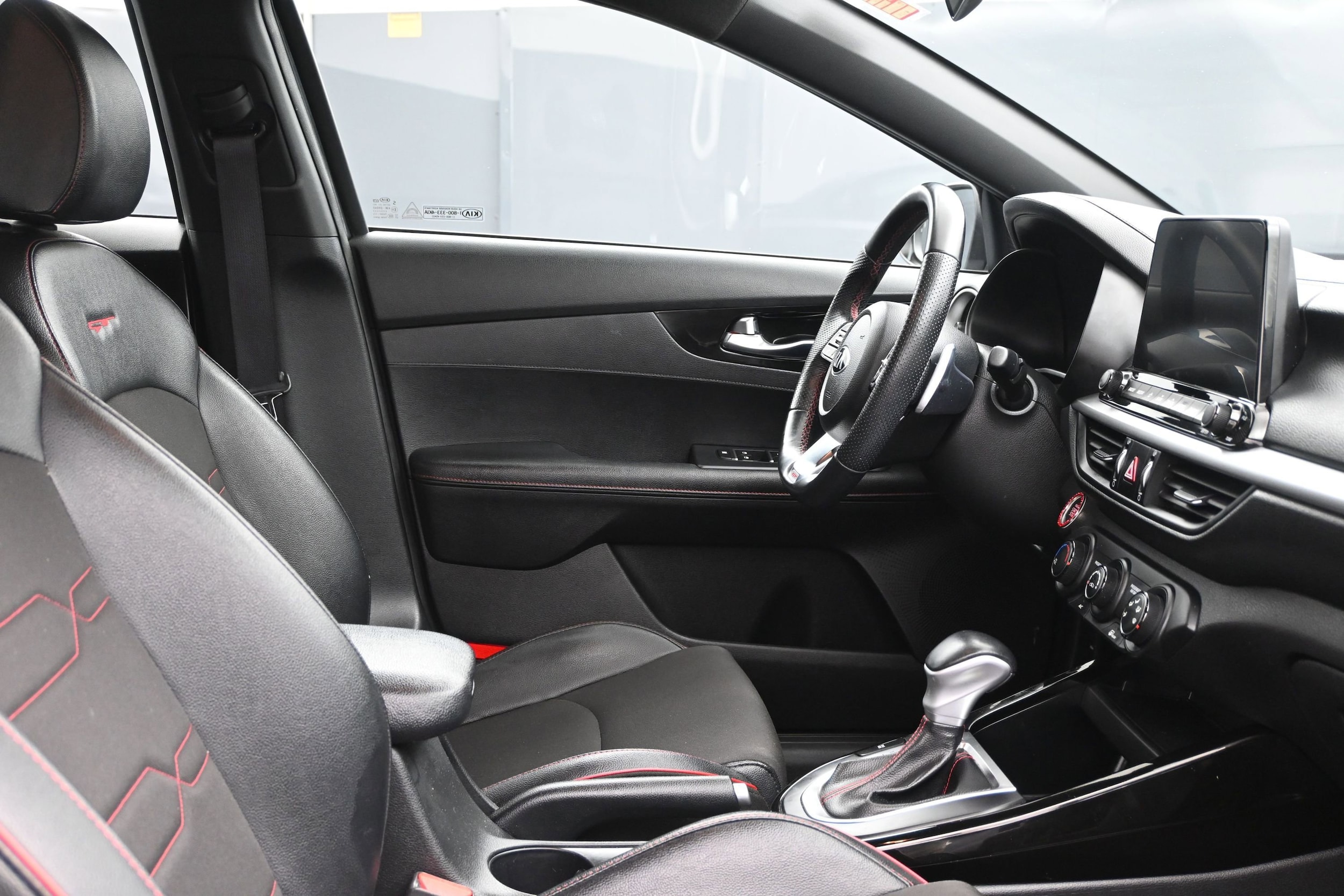 2021 Kia Forte GT - Photo 26