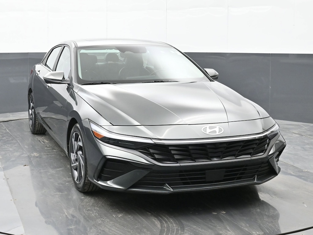 Certified 2024 Hyundai Elantra Limited Sedan